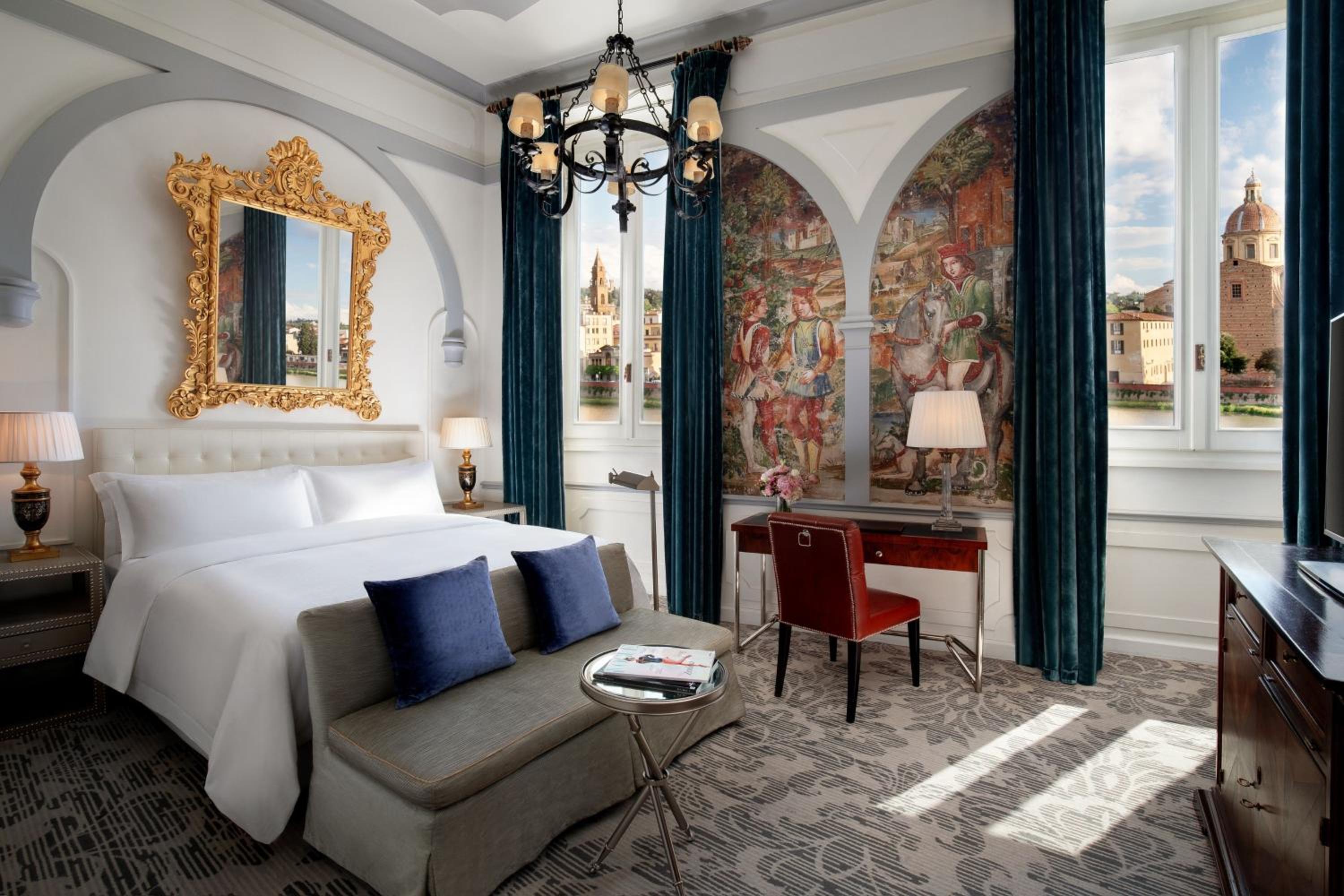 Arno River Deluxe, Guest room, One King - Photo 11