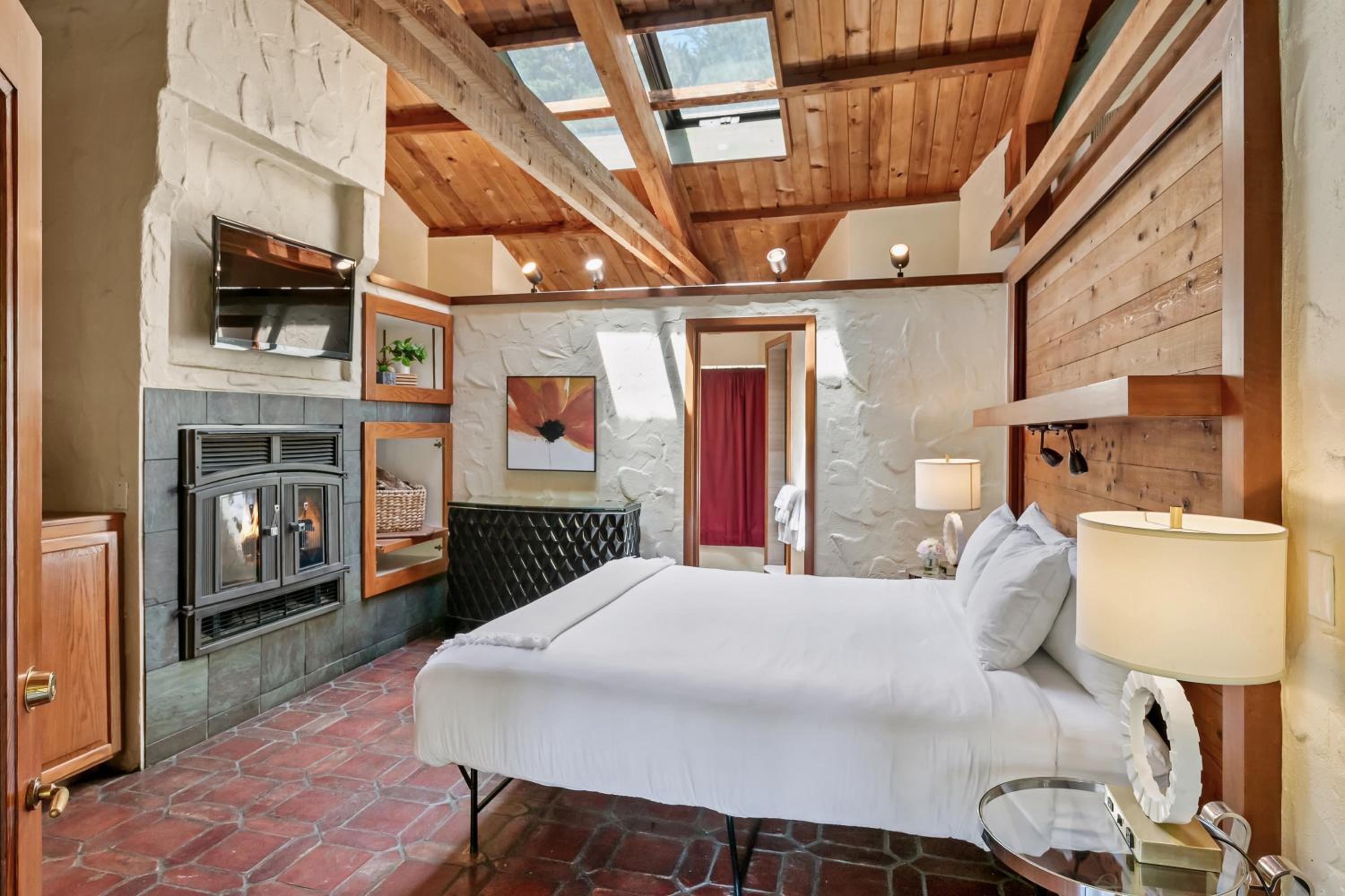King Room with Pool View