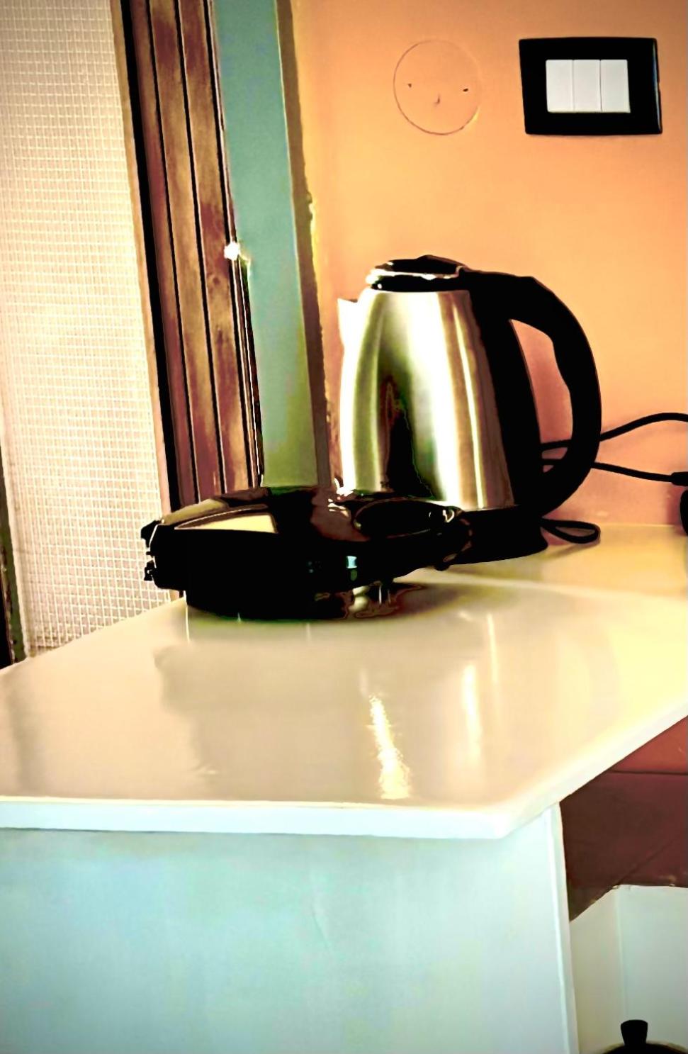 Studio Apartment with Balcony photo 3
