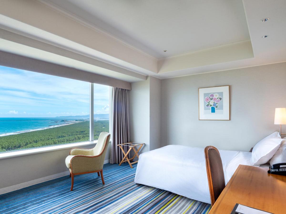 Single Room - Non-Smoking - Photo 1