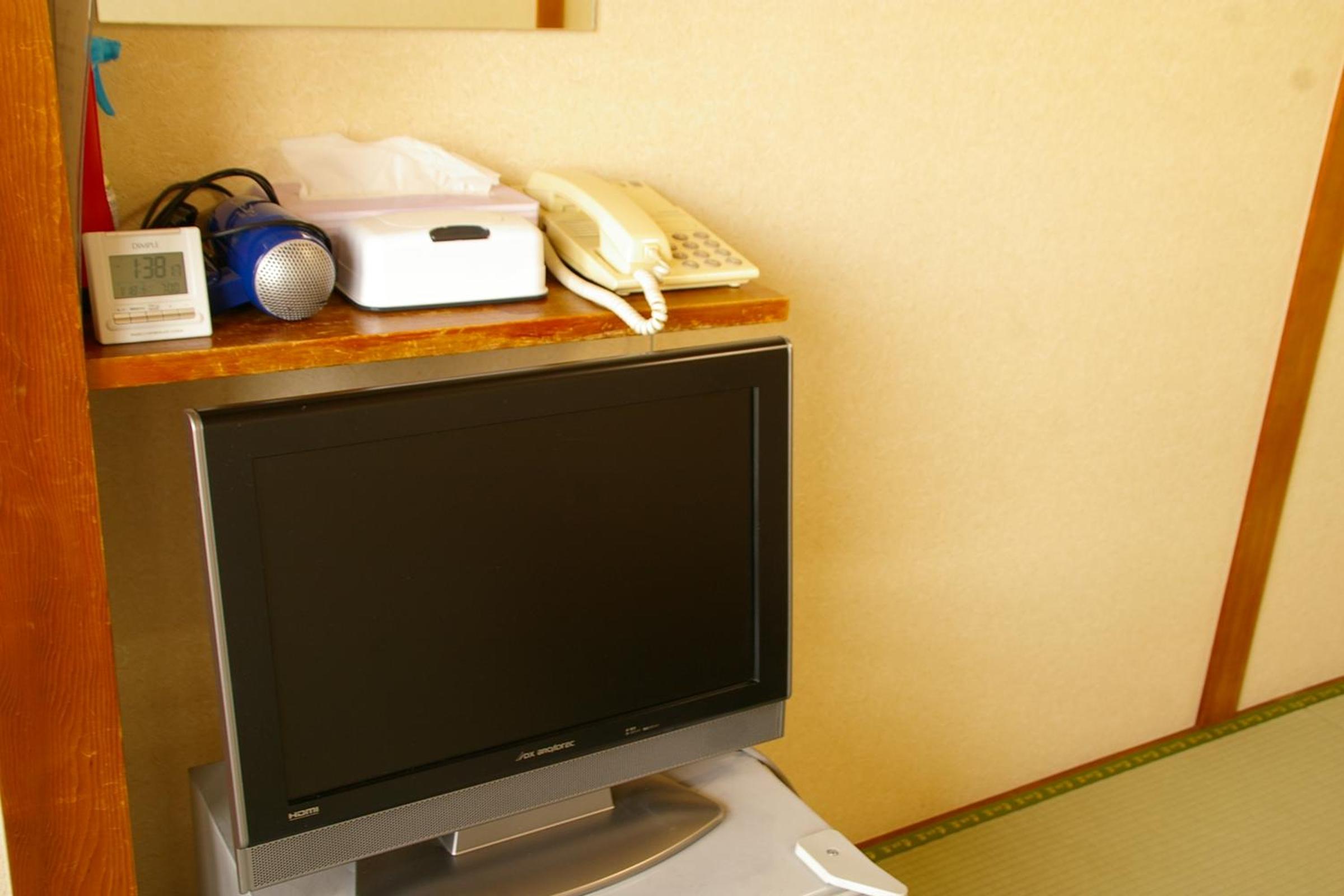 Japanese-Style Twin Room with Private Bathroom - Photo 4