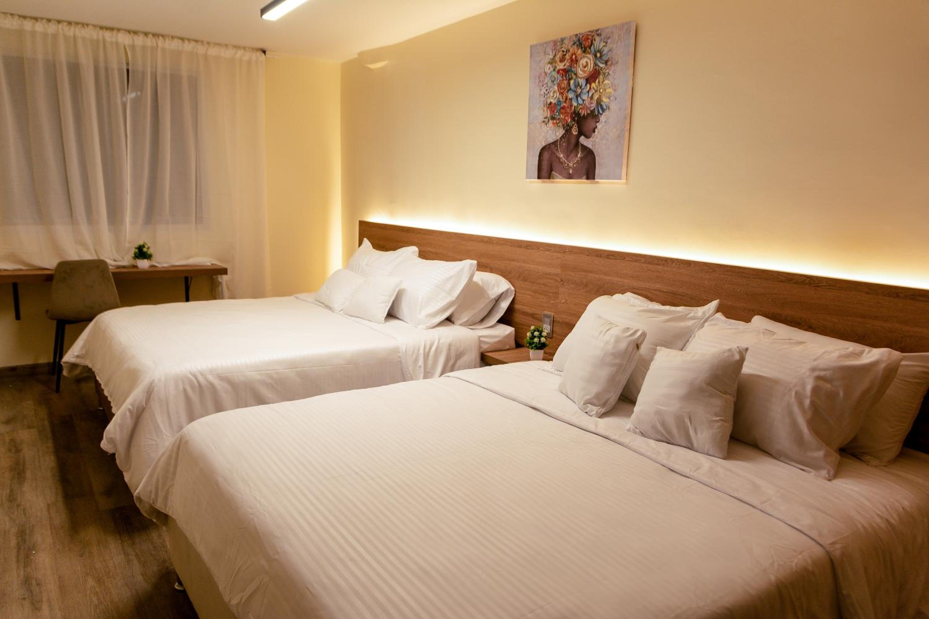 Deluxe Family Room
