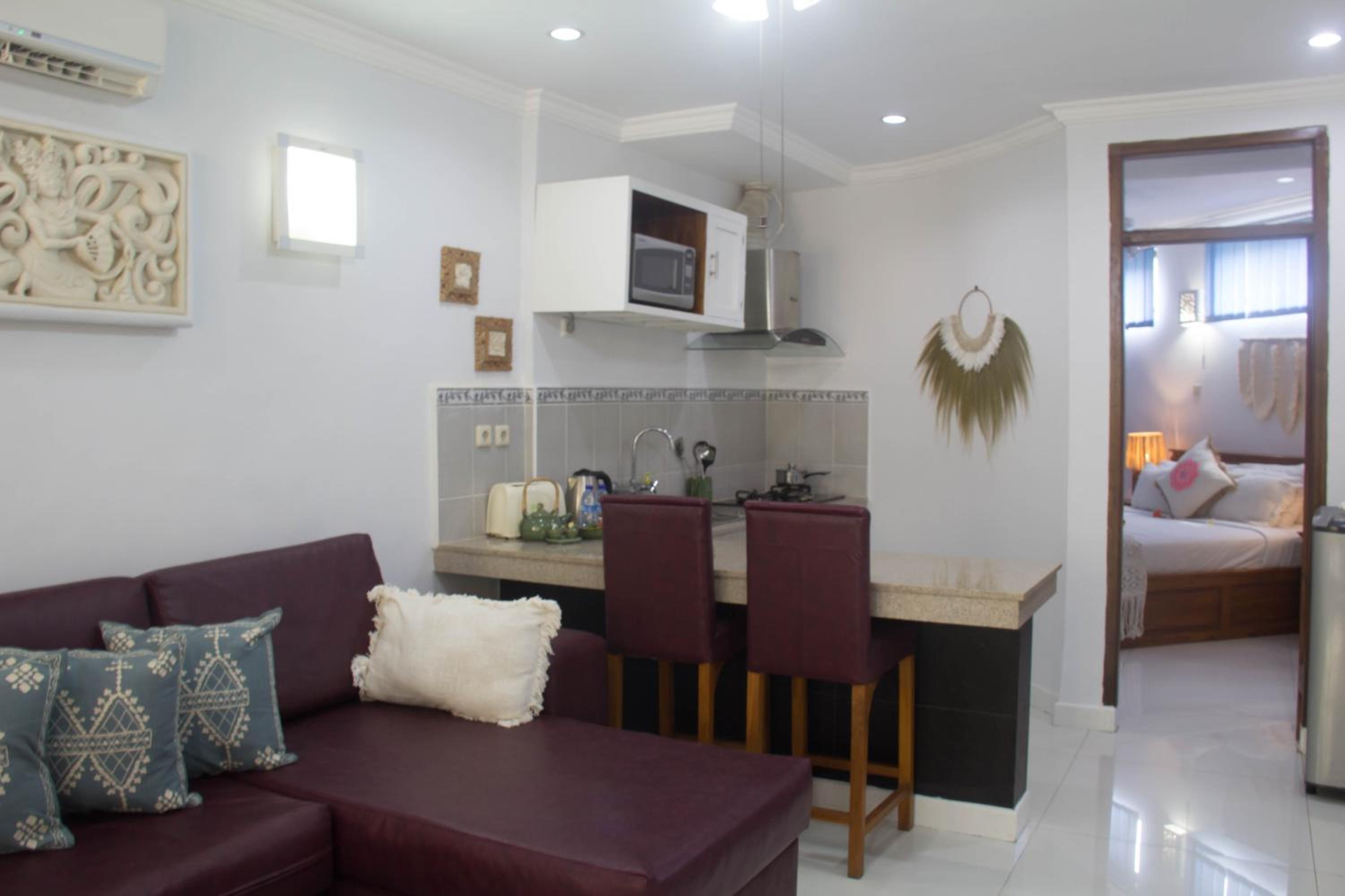 One-Bedroom Apartment - Photo 10
