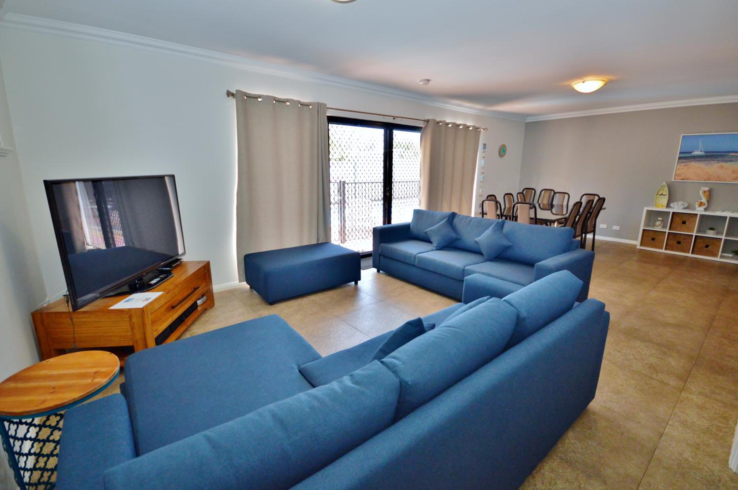 Four-Bedroom Apartment photo 1