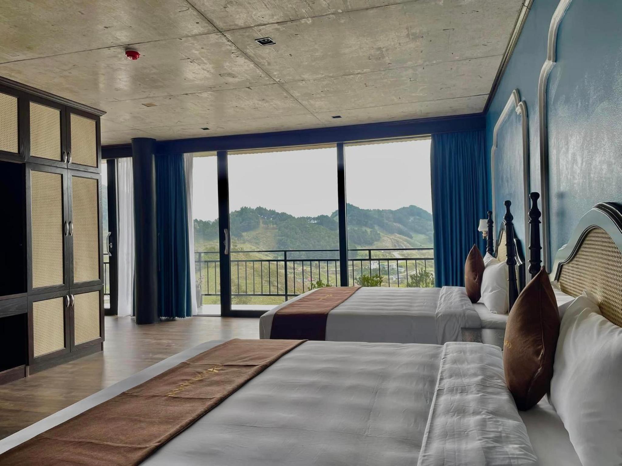 Family Room With Mountain View - Photo 10