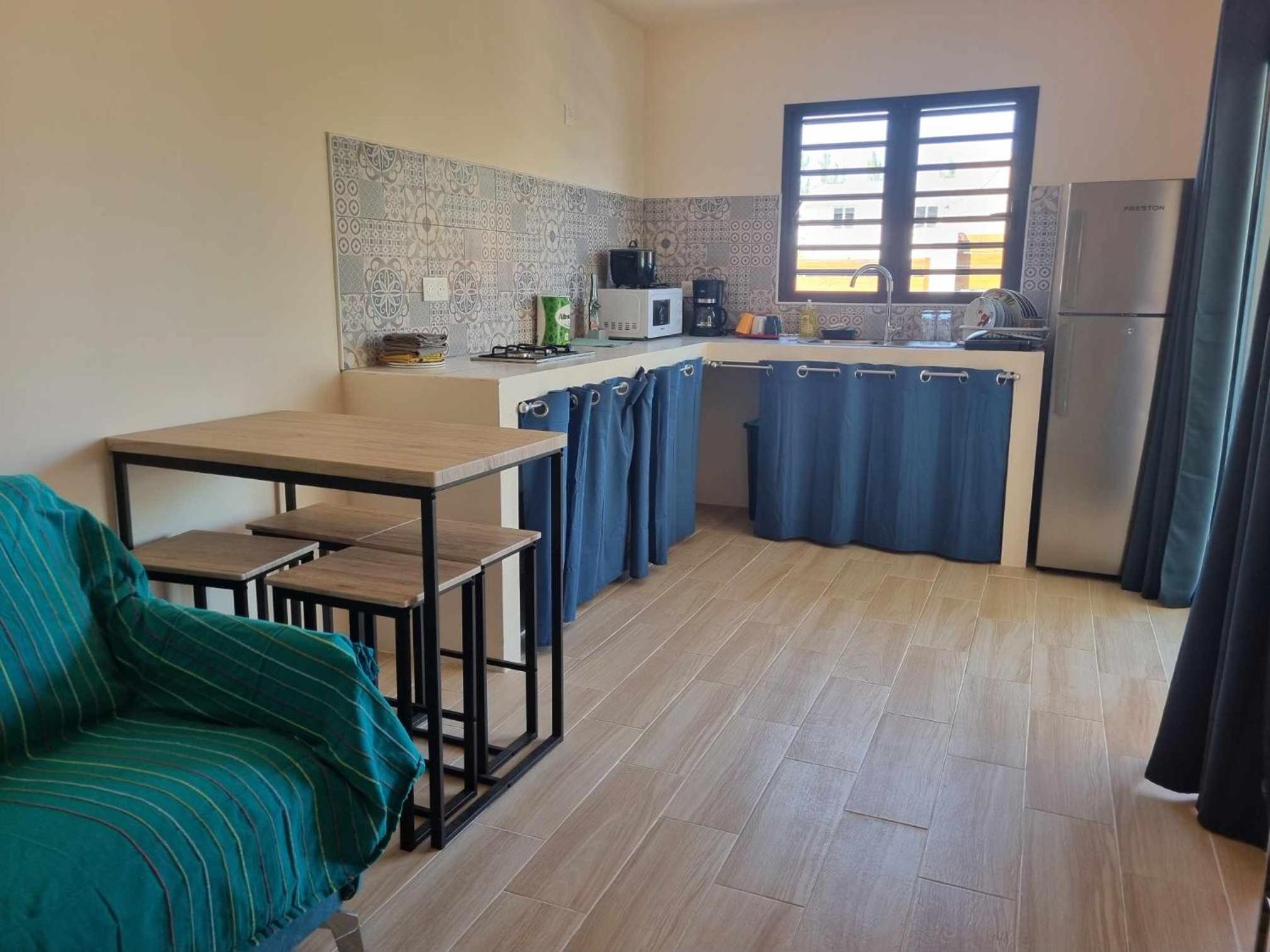 Two-Bedroom House photo 2