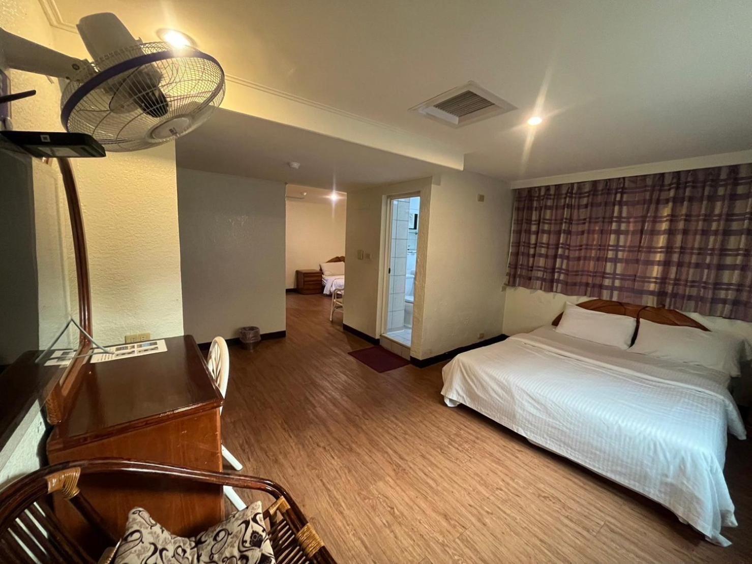 Quadruple Room with Private Bathroom