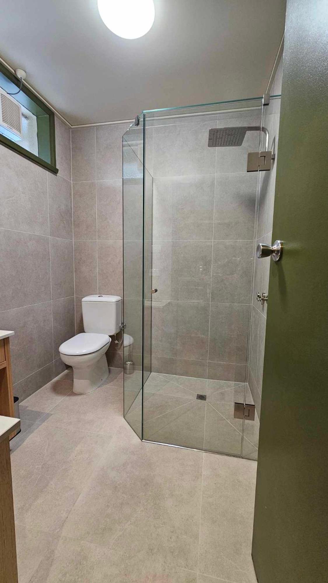 Deluxe King Suite photo 3