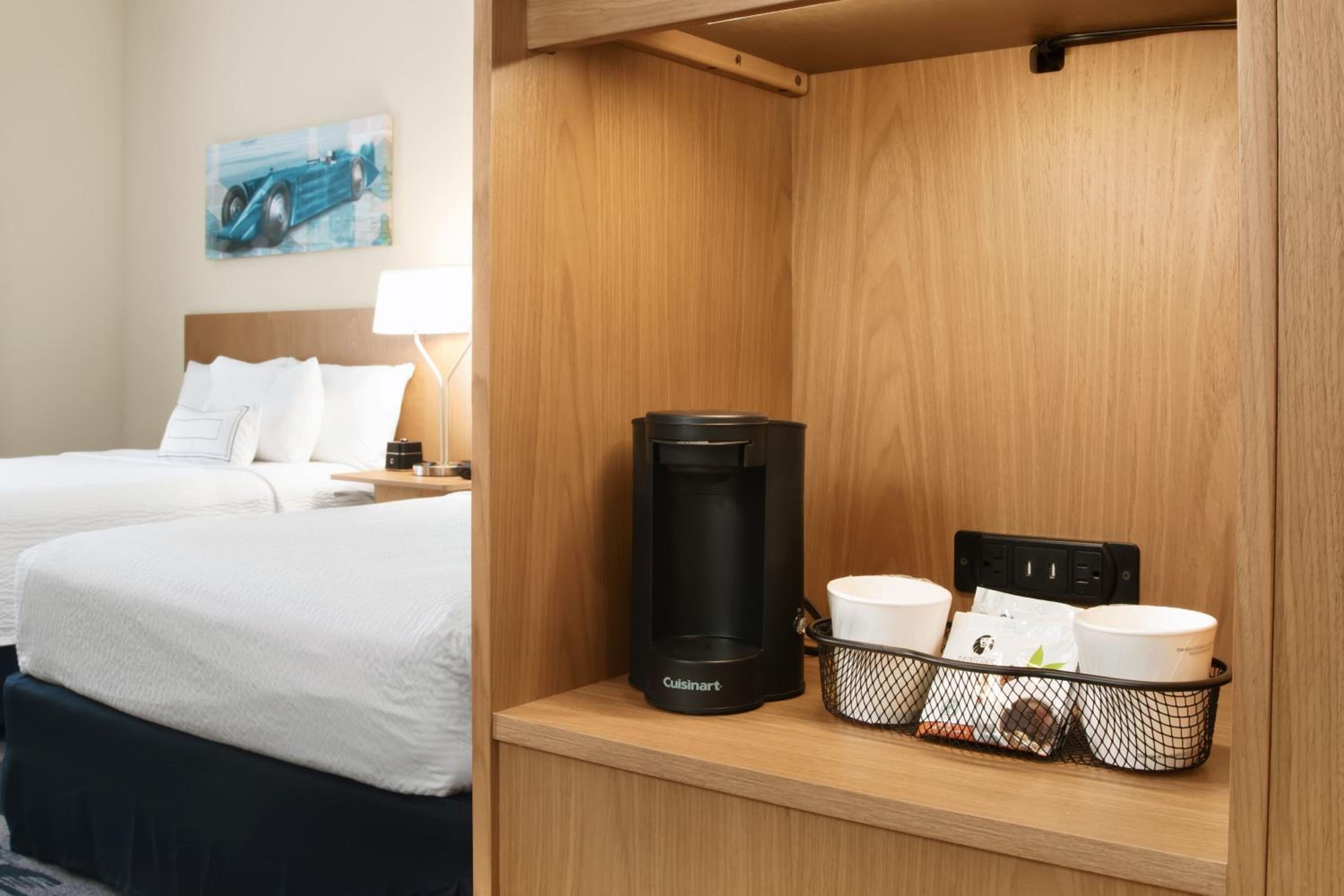Double Queen Room