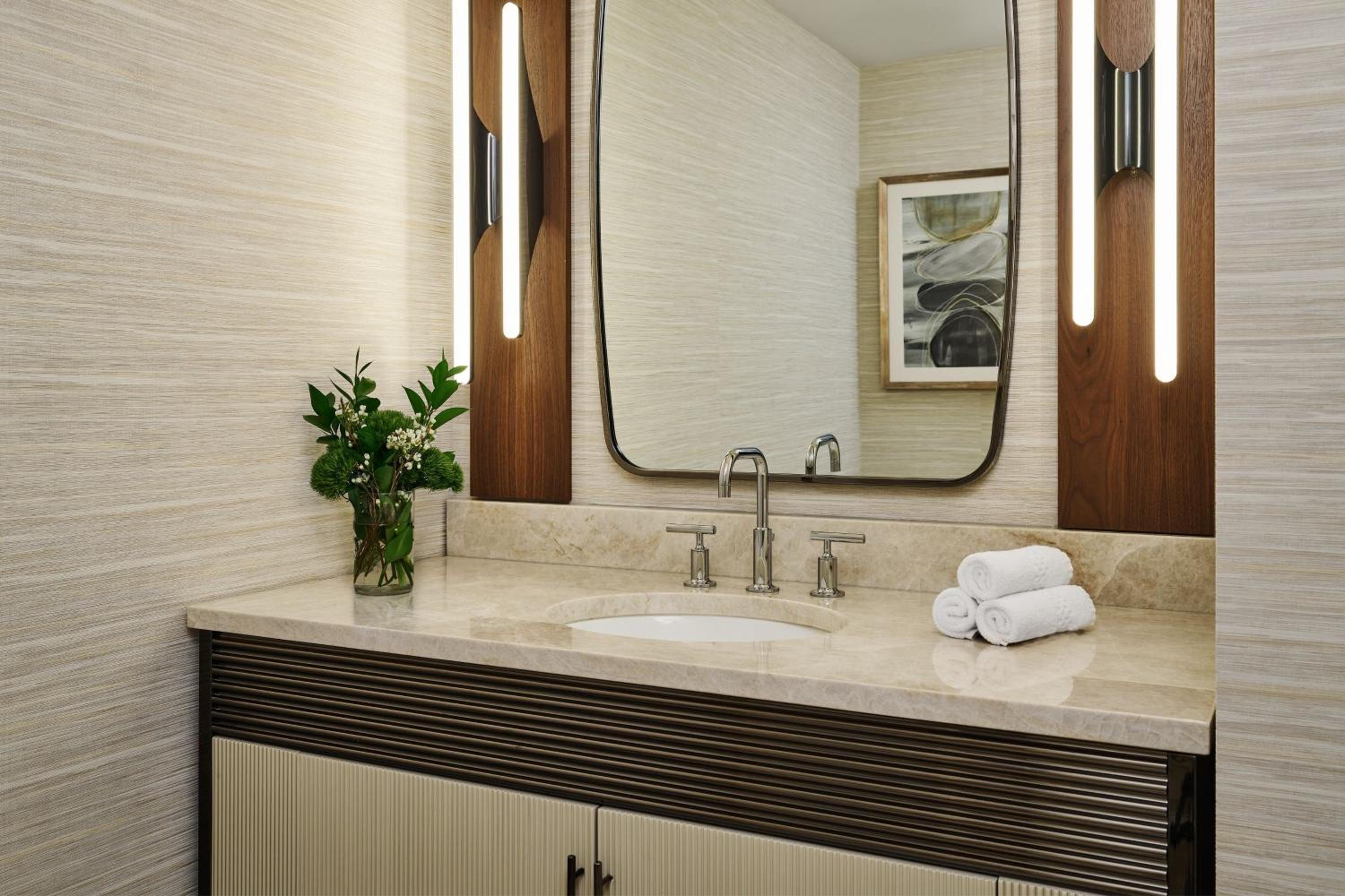 The Ritz-Carlton Suite - One-Bedroom King Suite - High Floor - Photo 13