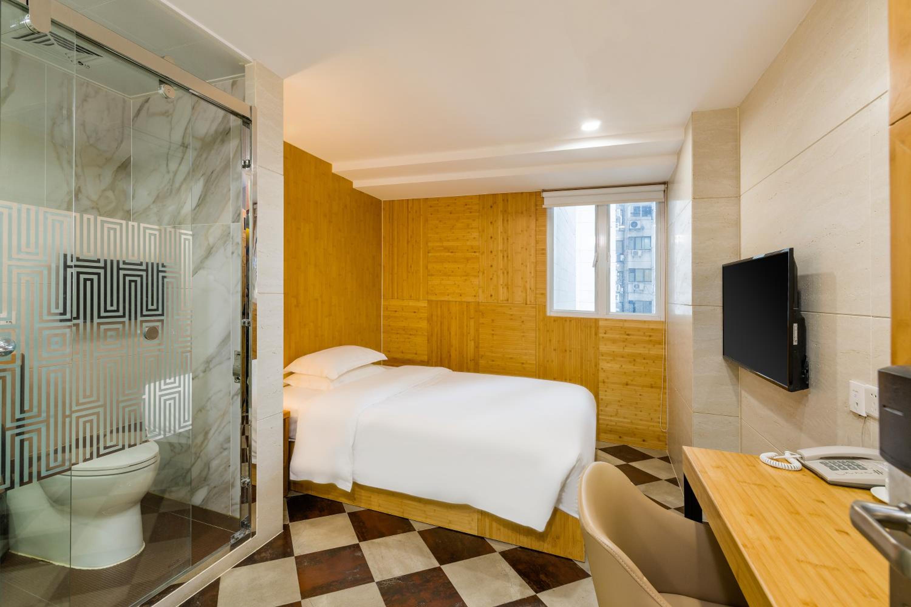 Exquisite Queen Room