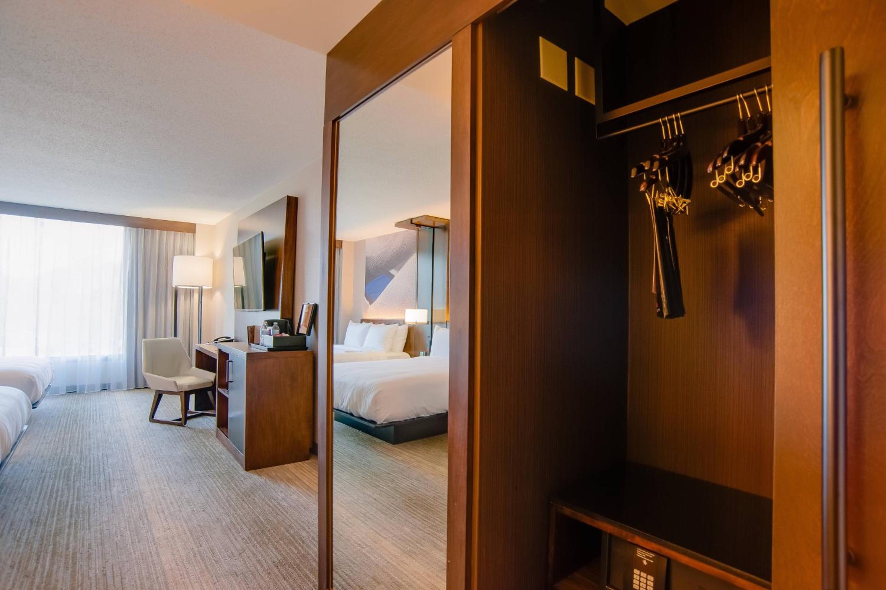 King Room - Club Access - Photo 3