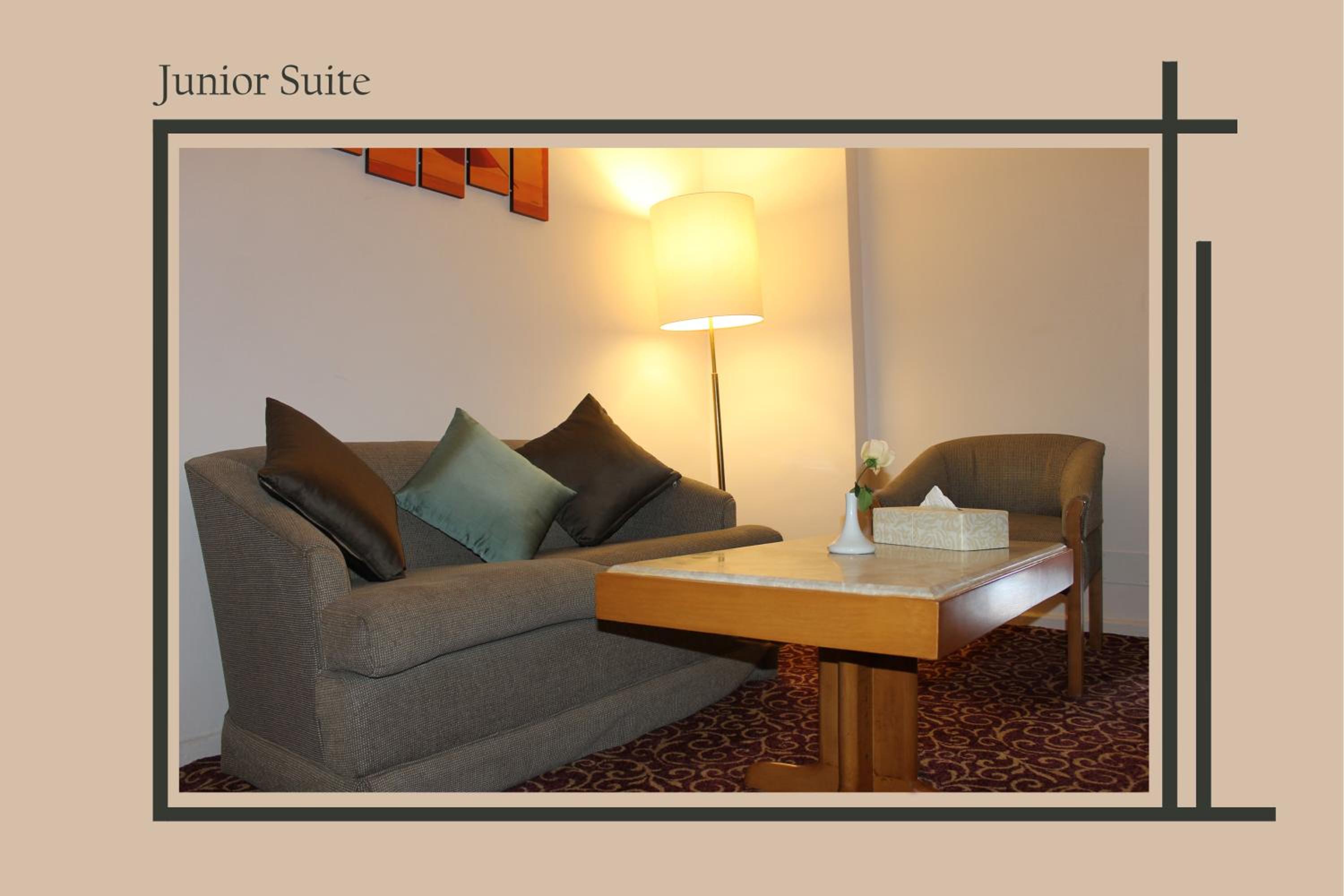 Family Room photo 3