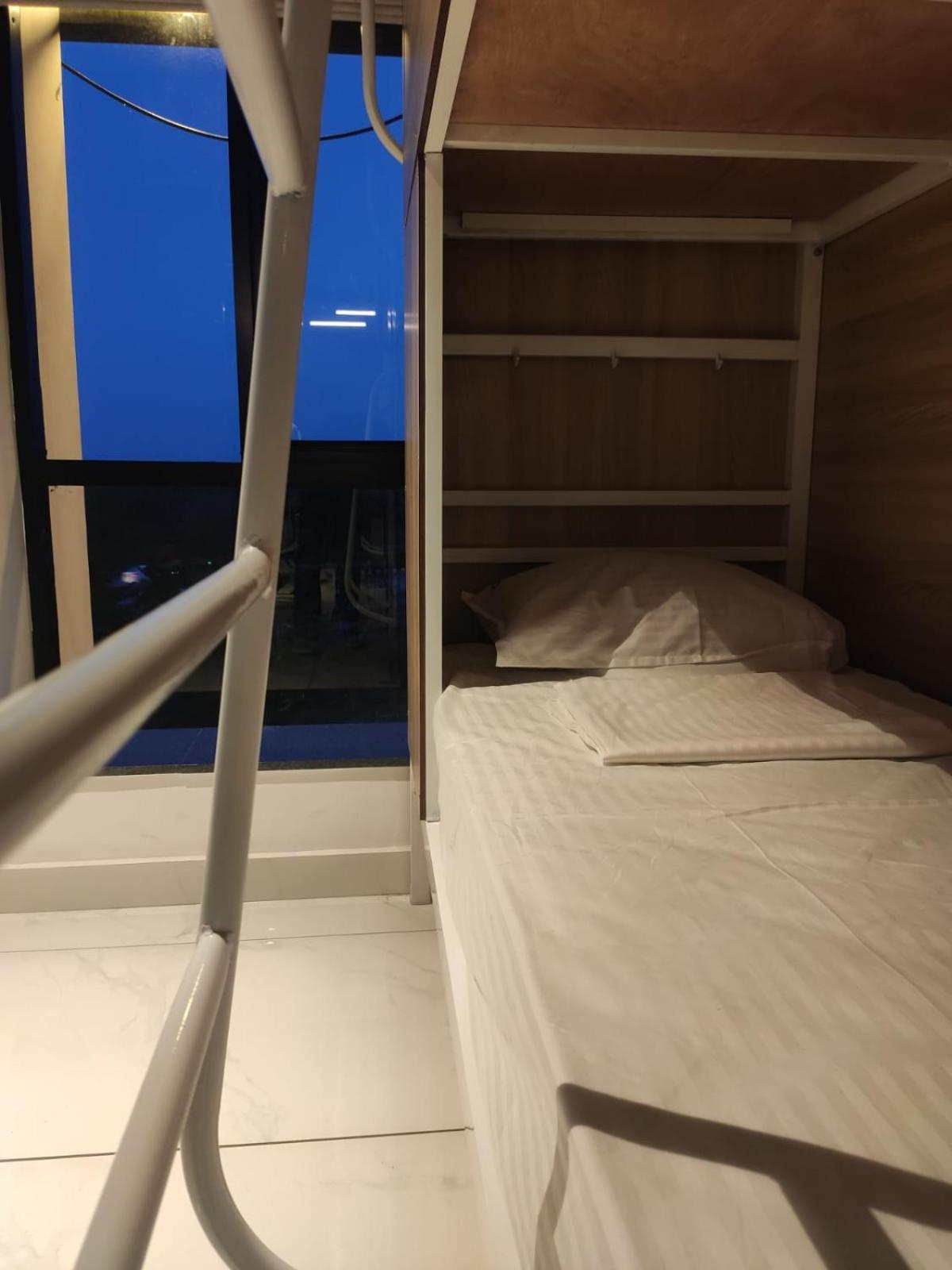 Bed In 10-Bed Mixed Dormitory Room photo 3