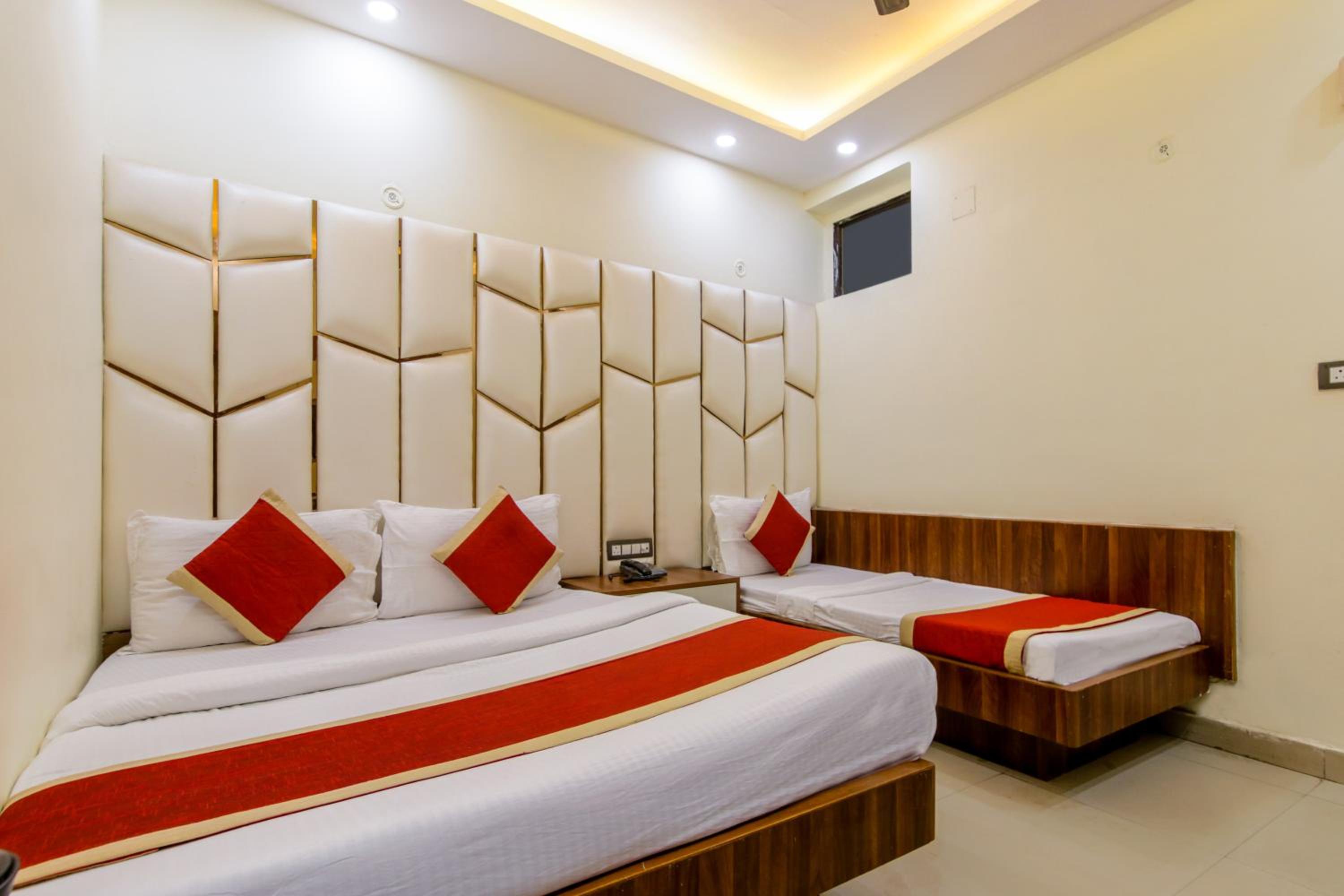 Comfort Triple Room