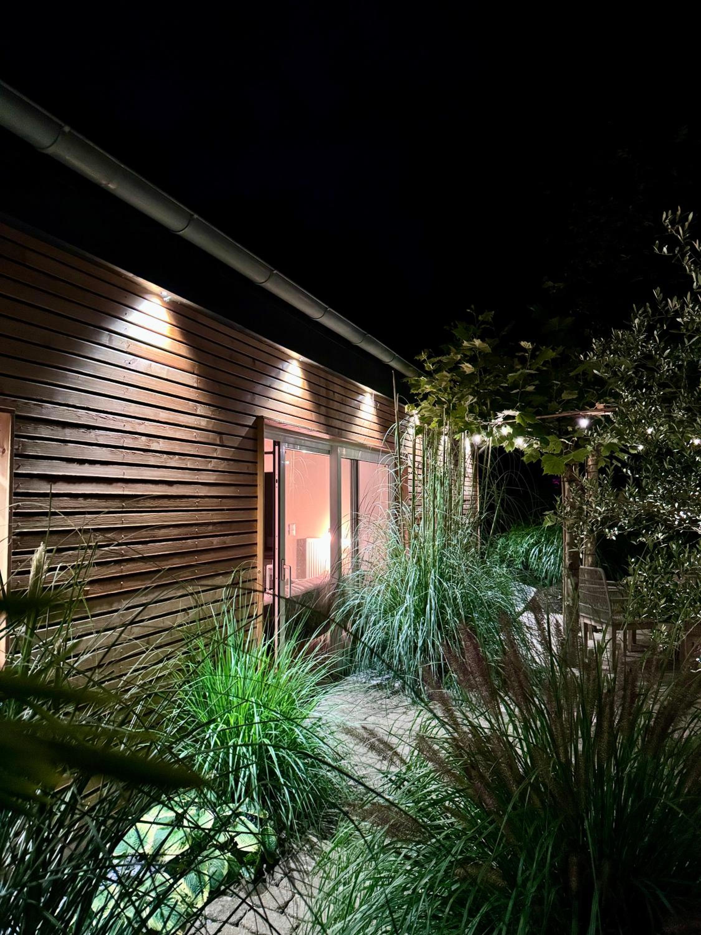 One-Bedroom House photo 3