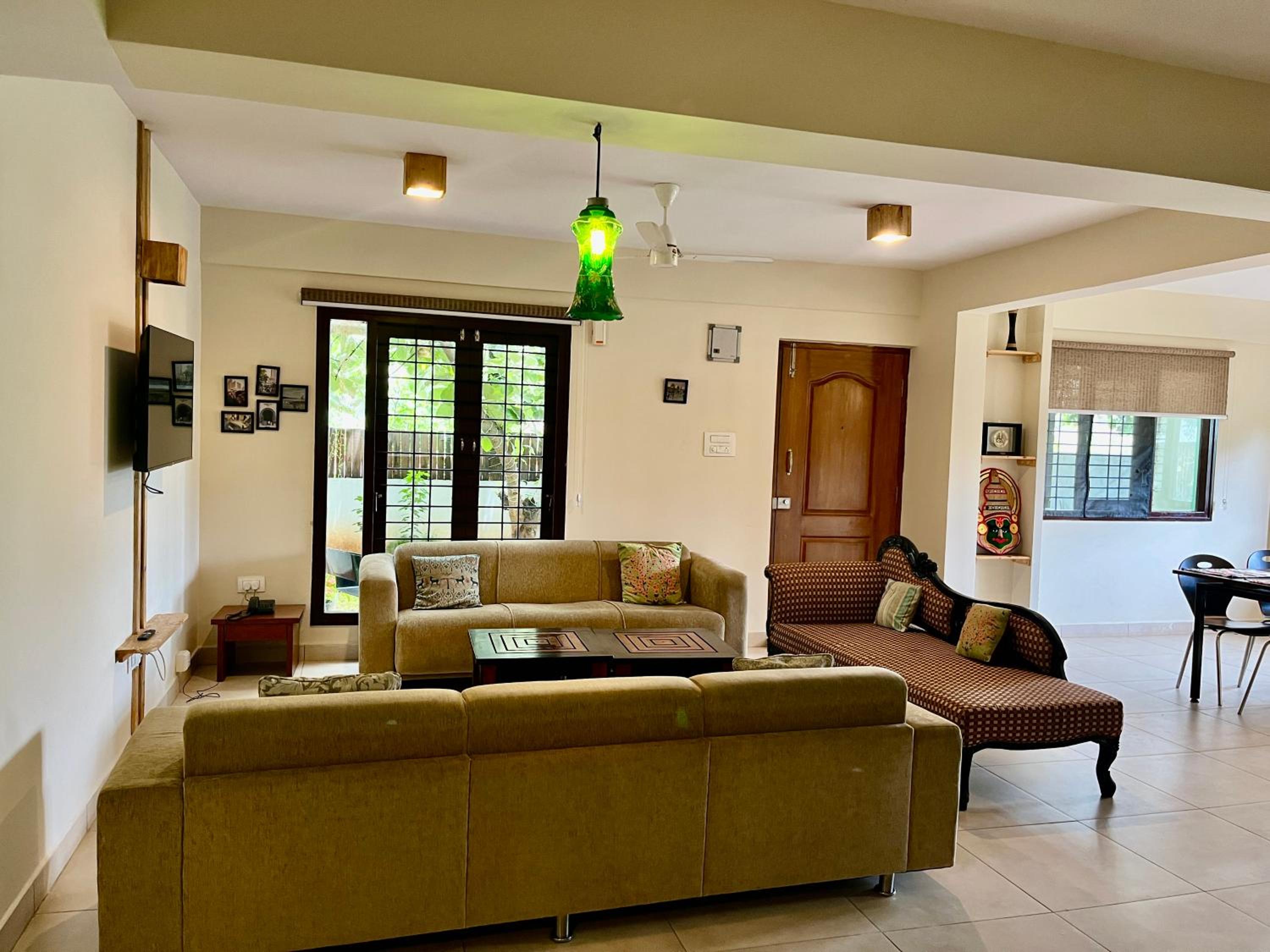 Villa with Garden View - Photo 3