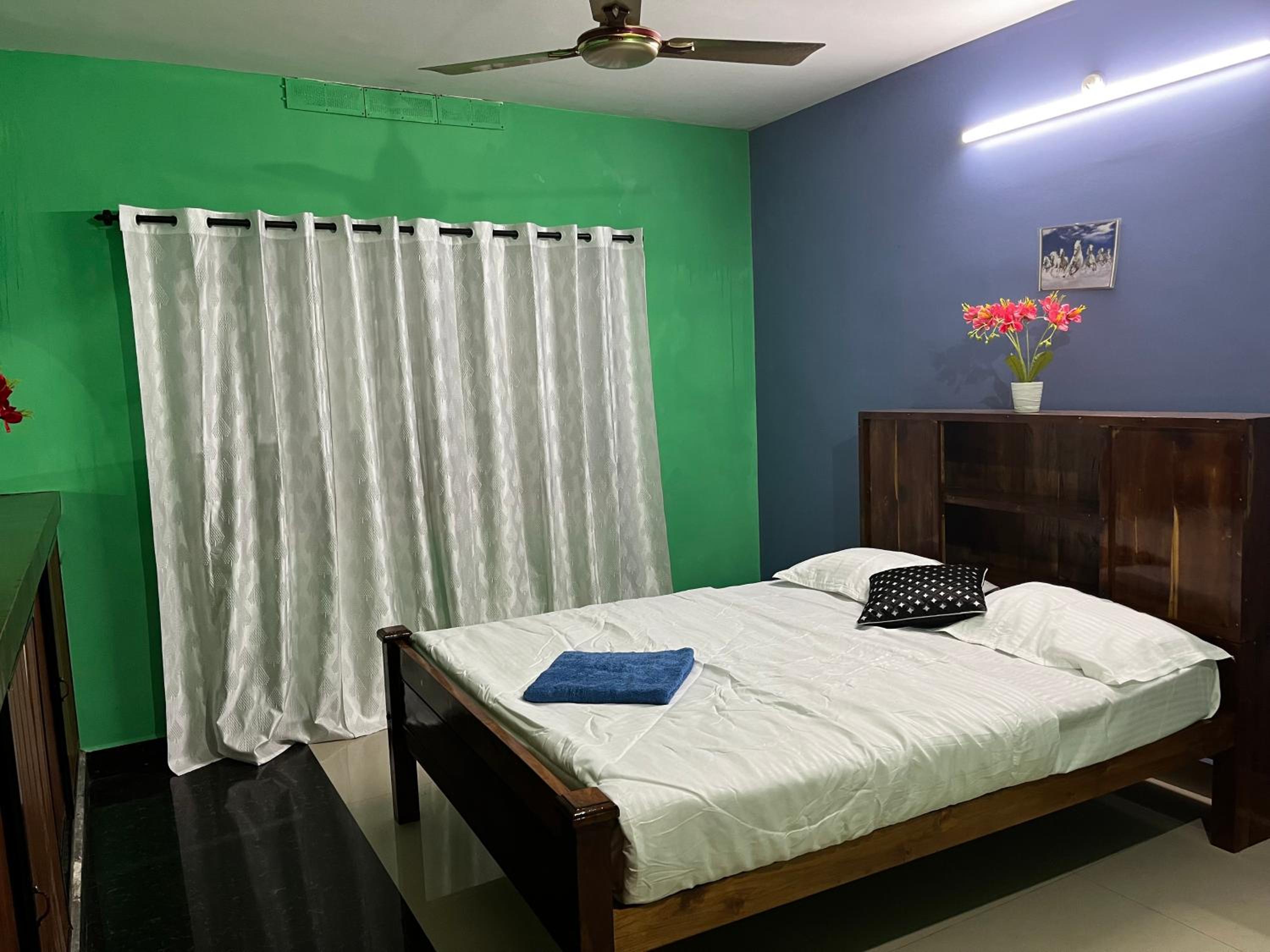 Double Room With Private Bathroom