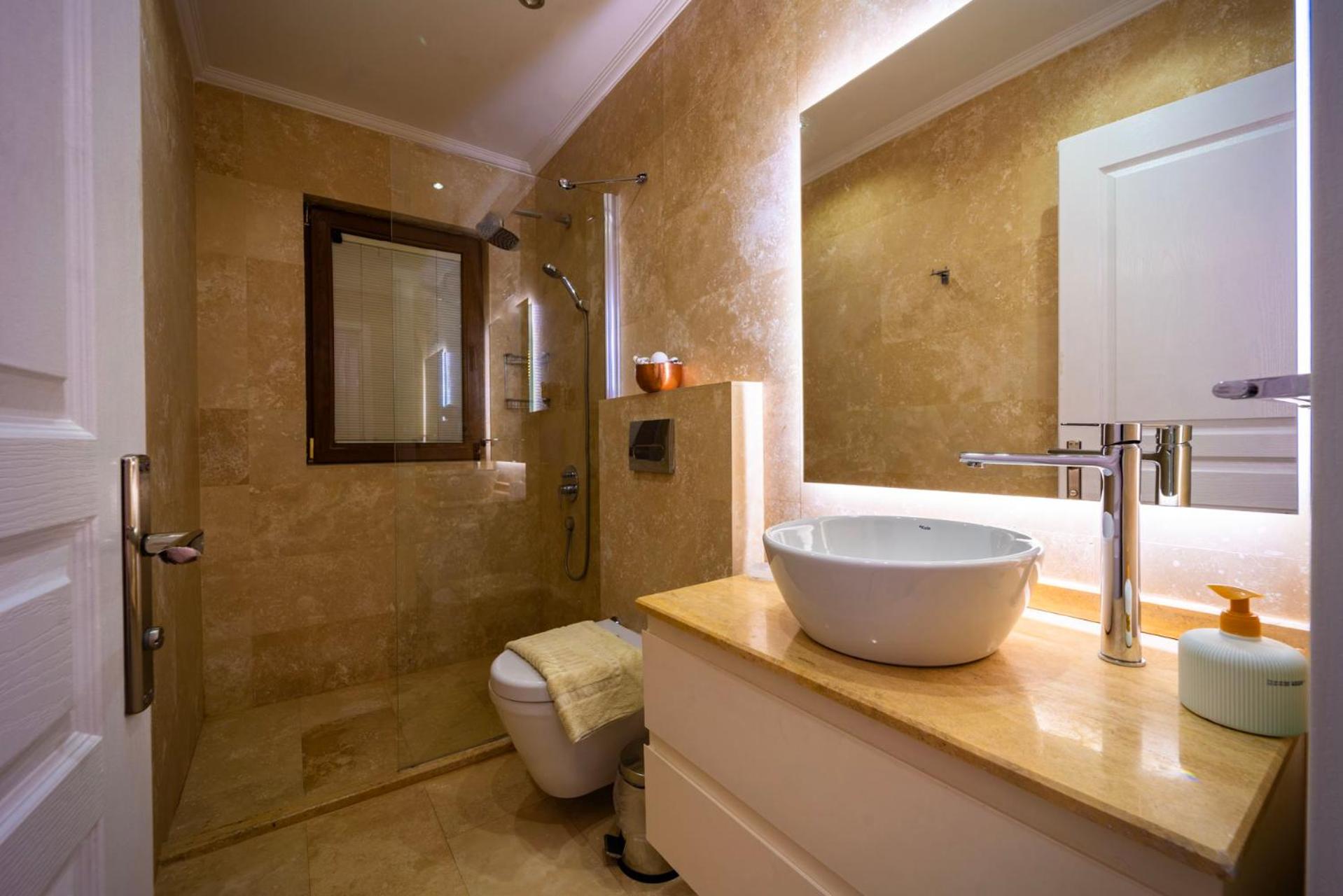 Villa photo 3