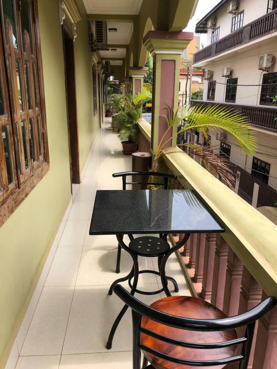 Standard Double Room with Fan - Photo 10