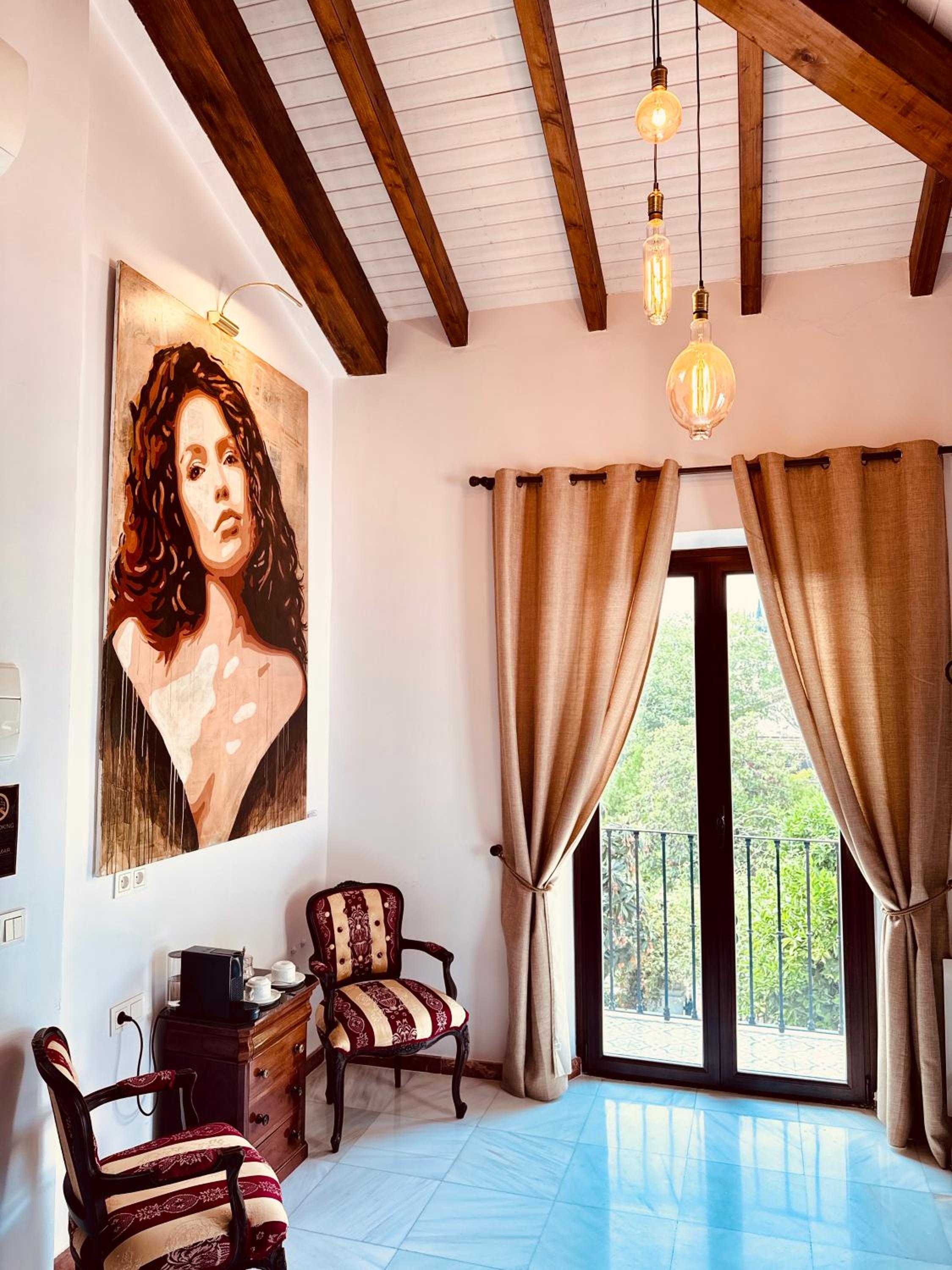 Queen Room with Spa Bath photo 3