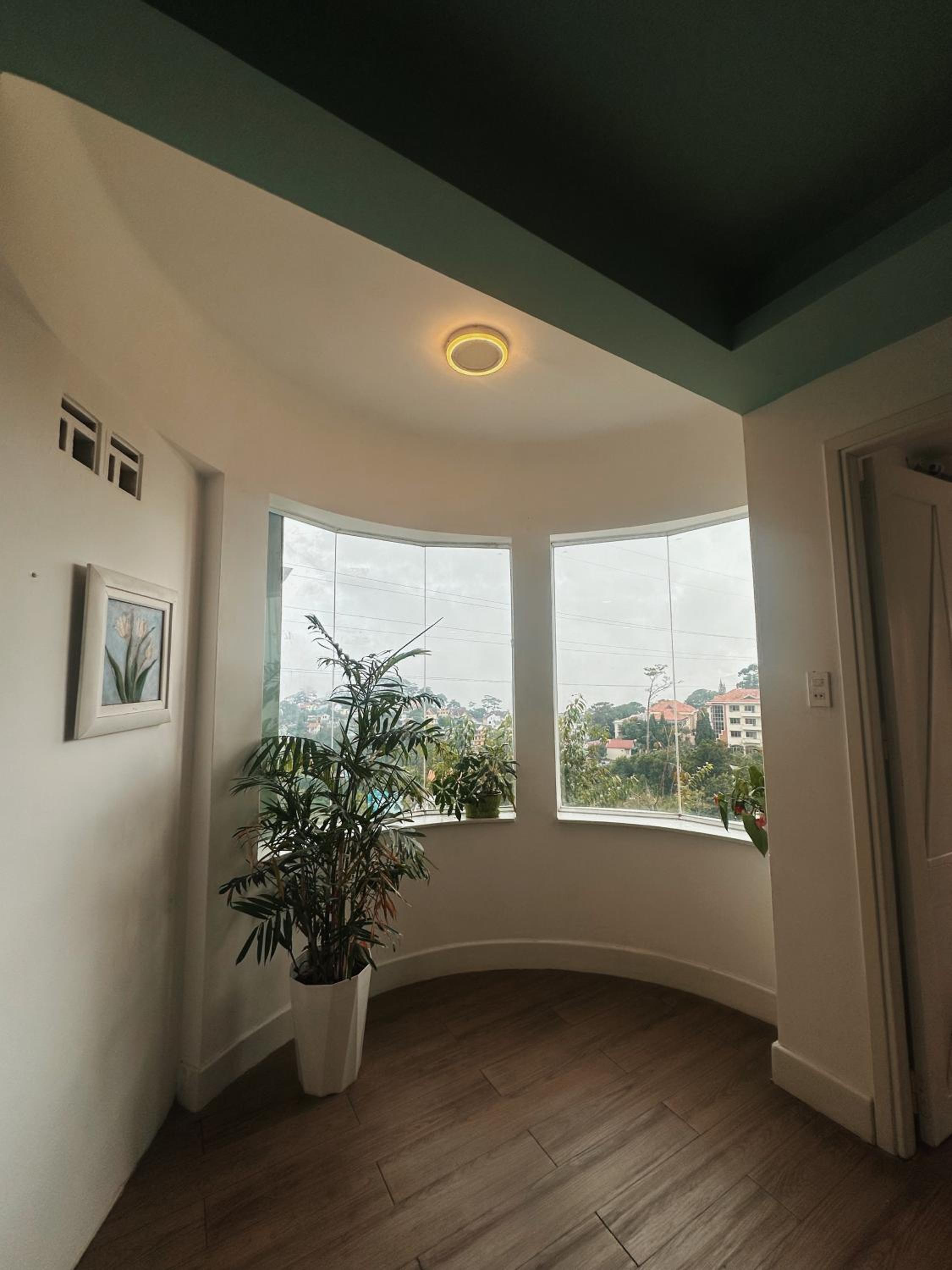 Three-Bedroom Apartment photo 1