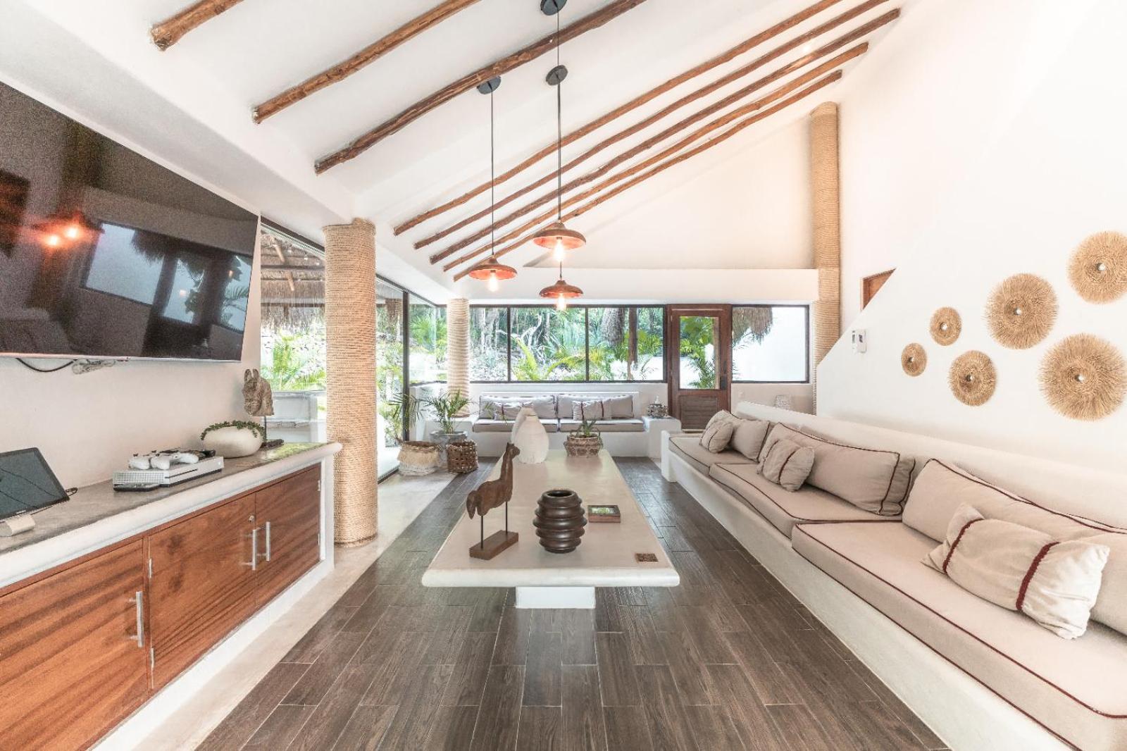Villa photo 1