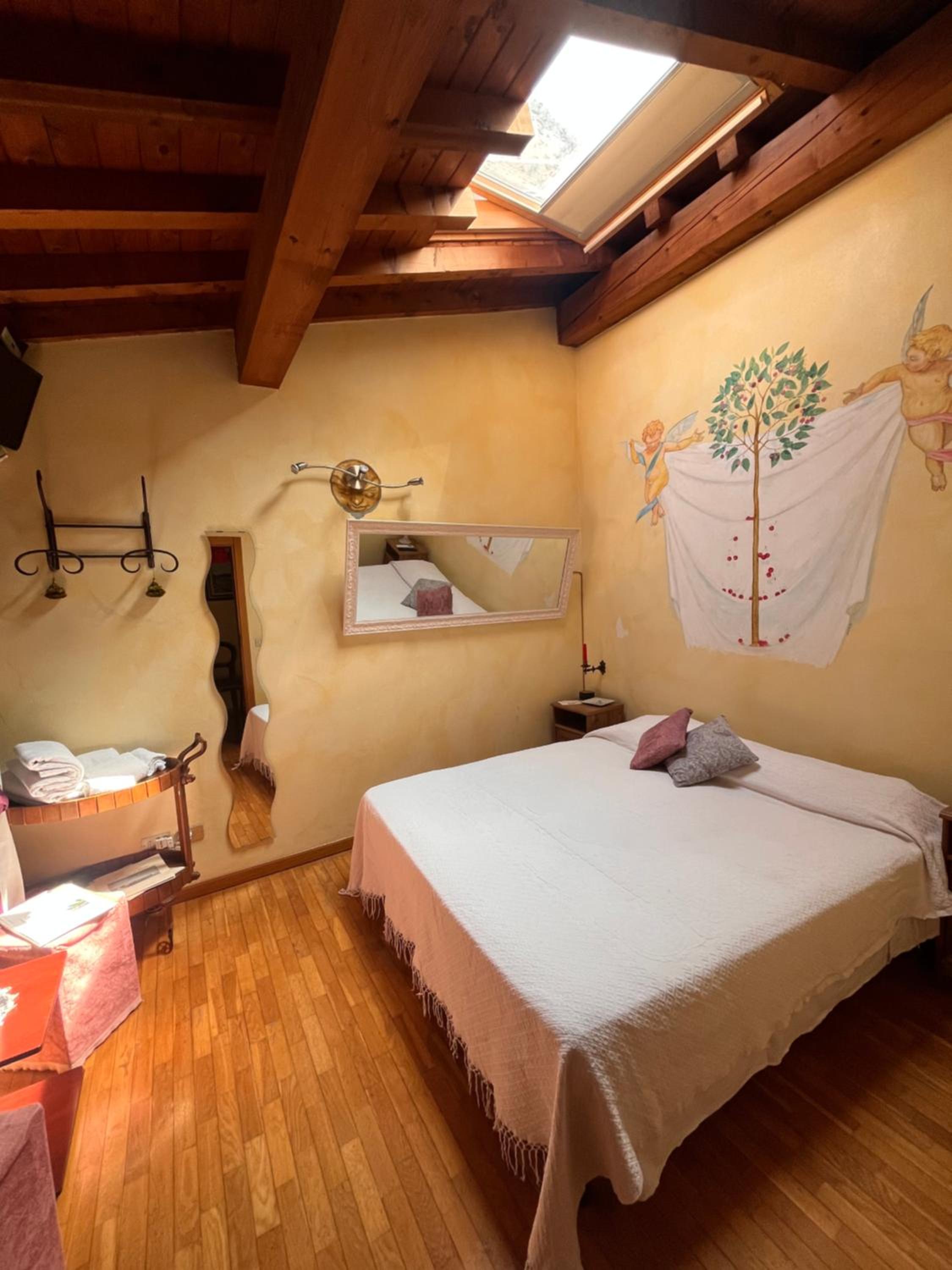 Two Connecting Double Rooms - Photo 10