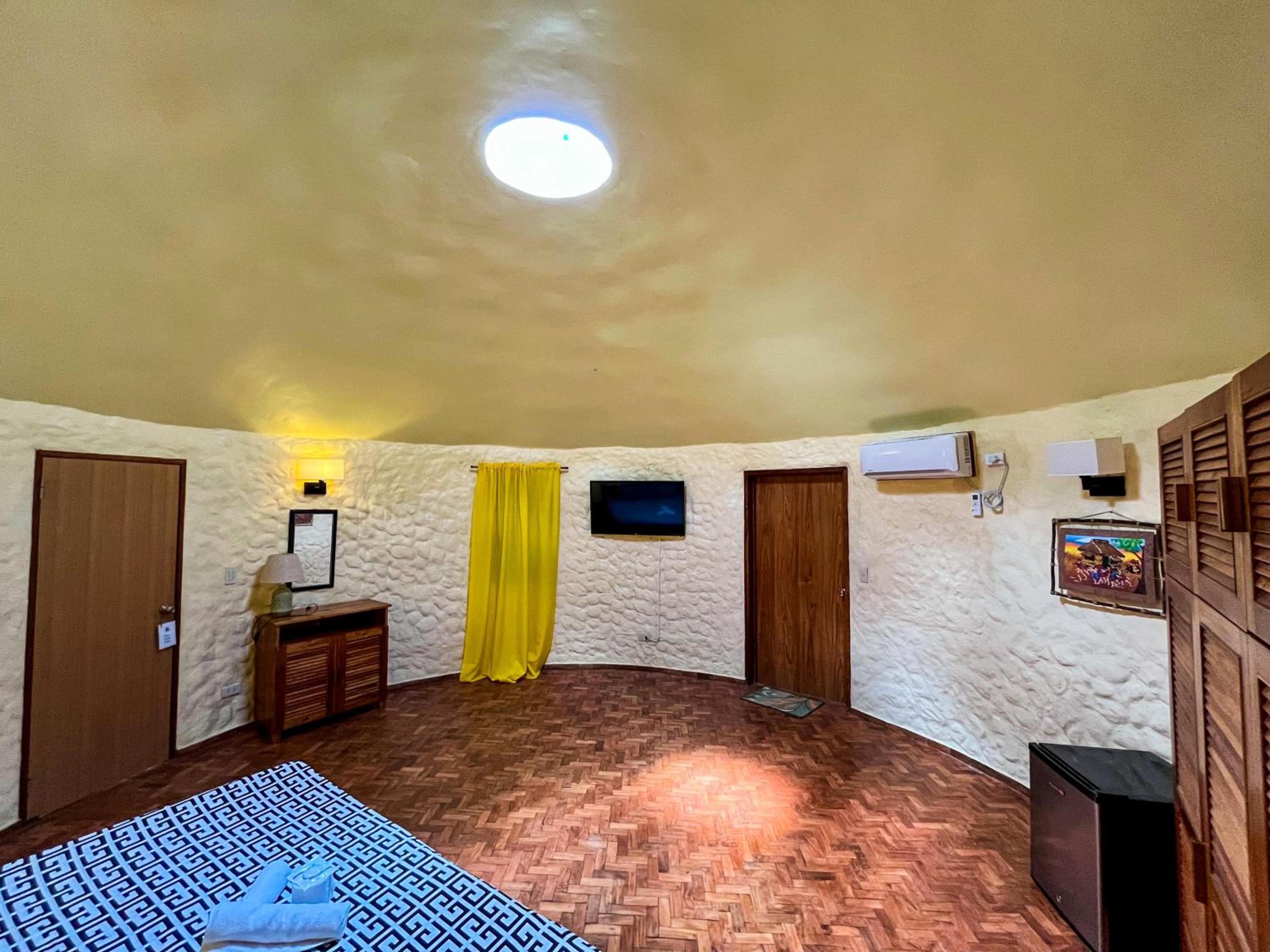 Deluxe Double Room - Photo 17