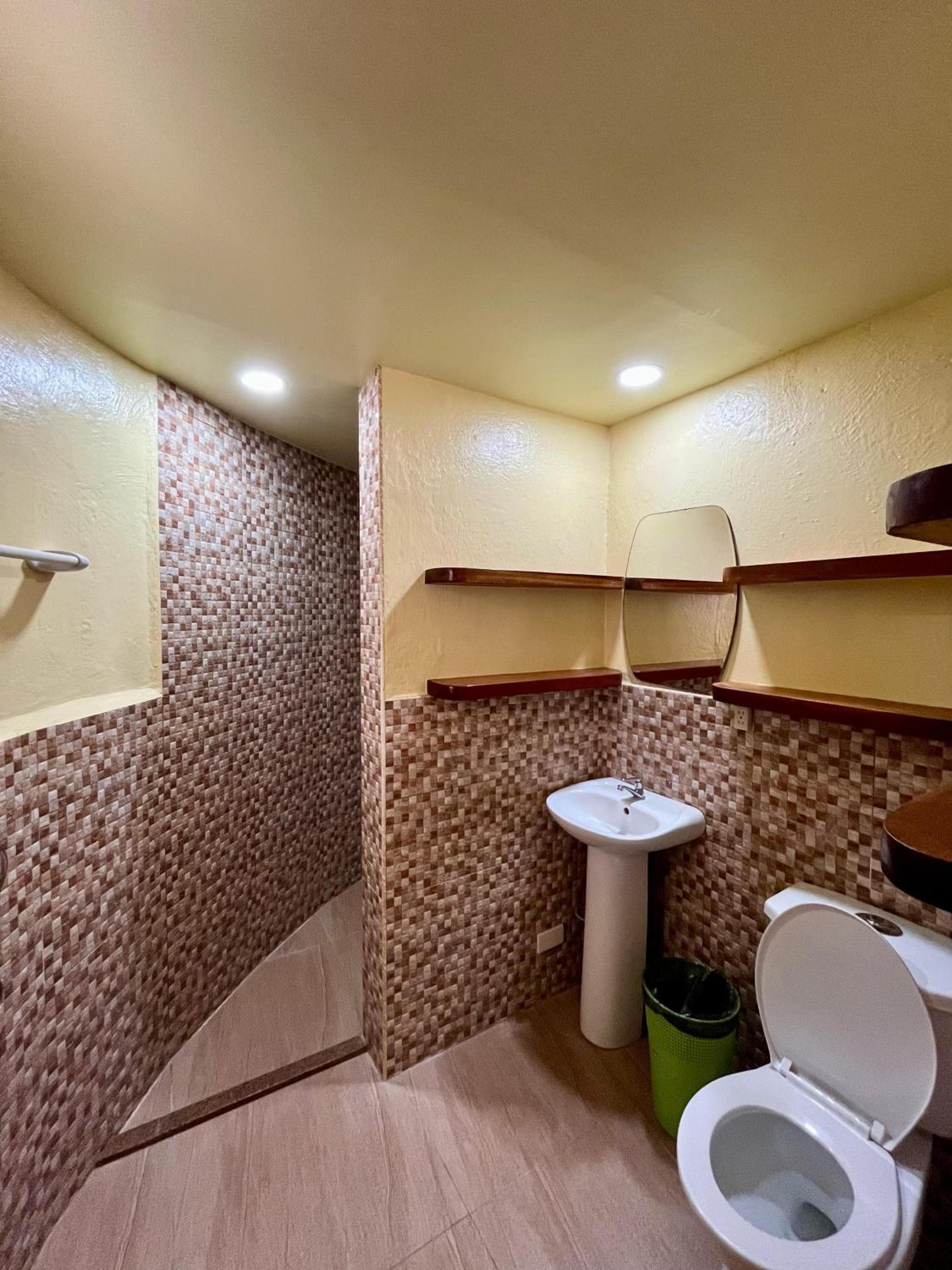 Deluxe Double Room - Photo 6