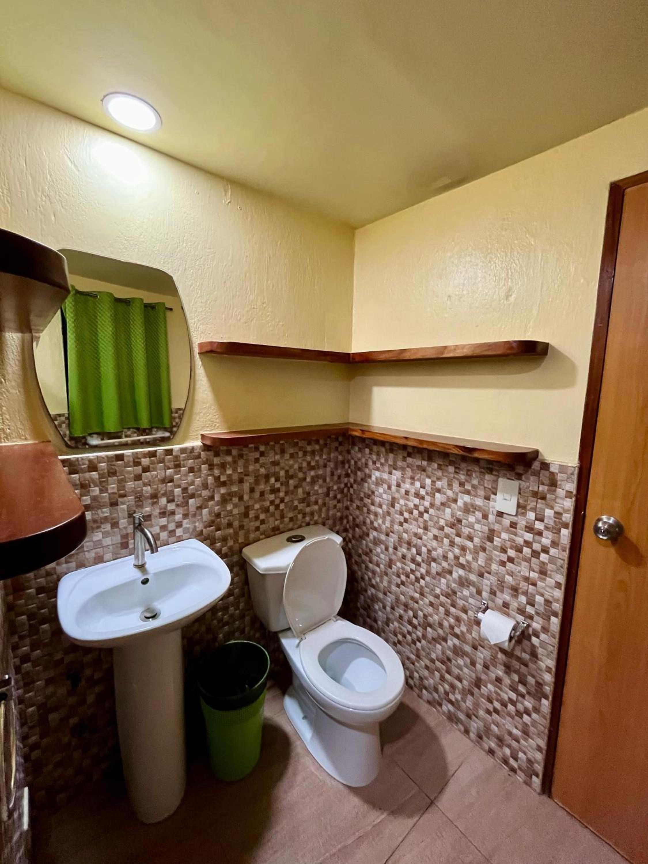 Deluxe Double Room - Photo 8