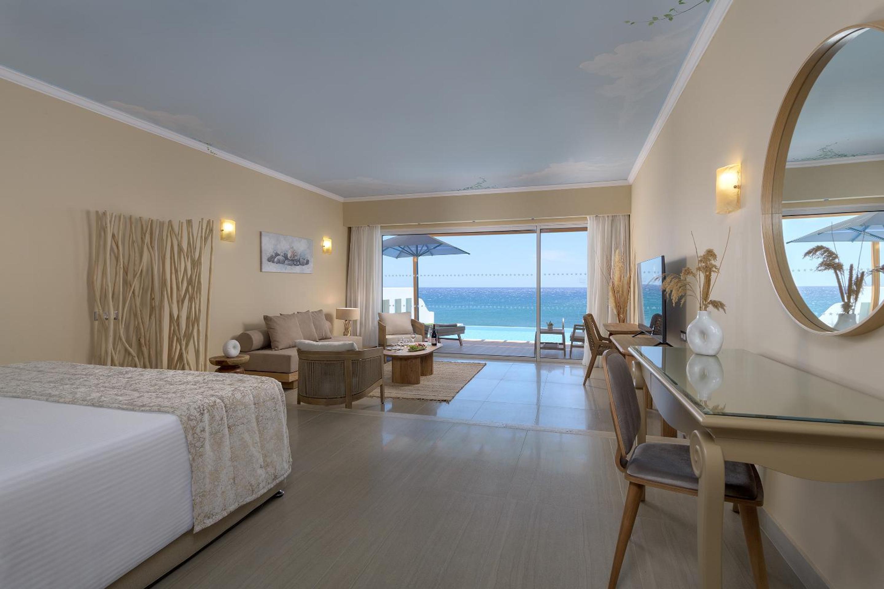  Beach Villa with Personal Pool (2 People)