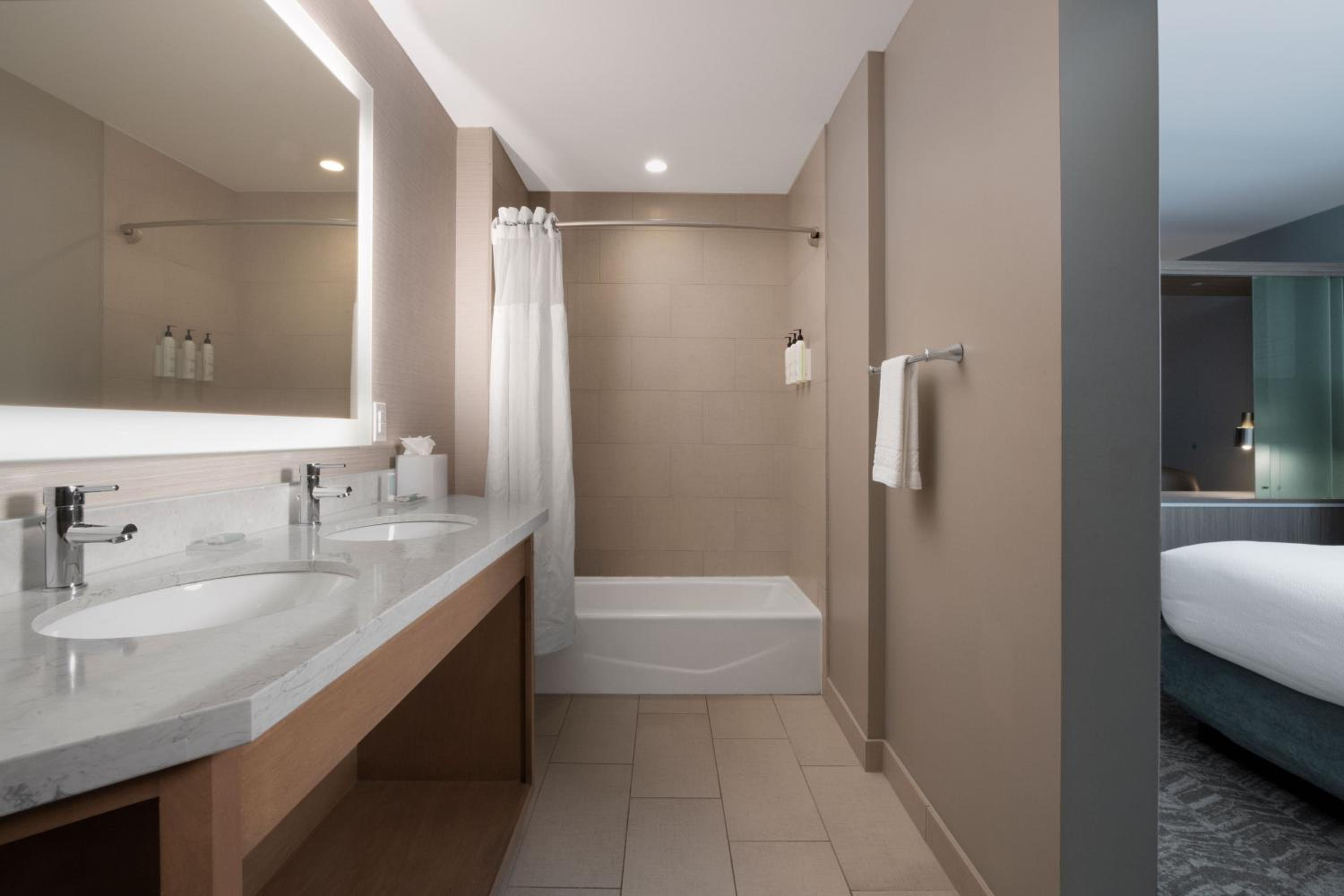 Queen Room with Two Queen Beds and Roll-in Shower - Mobility and Hearing Accessible