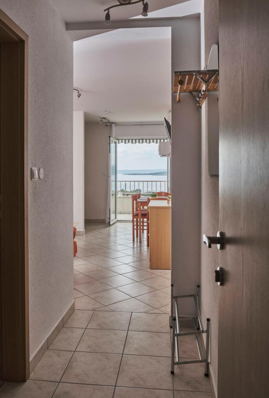 Classic Apartment photo 1