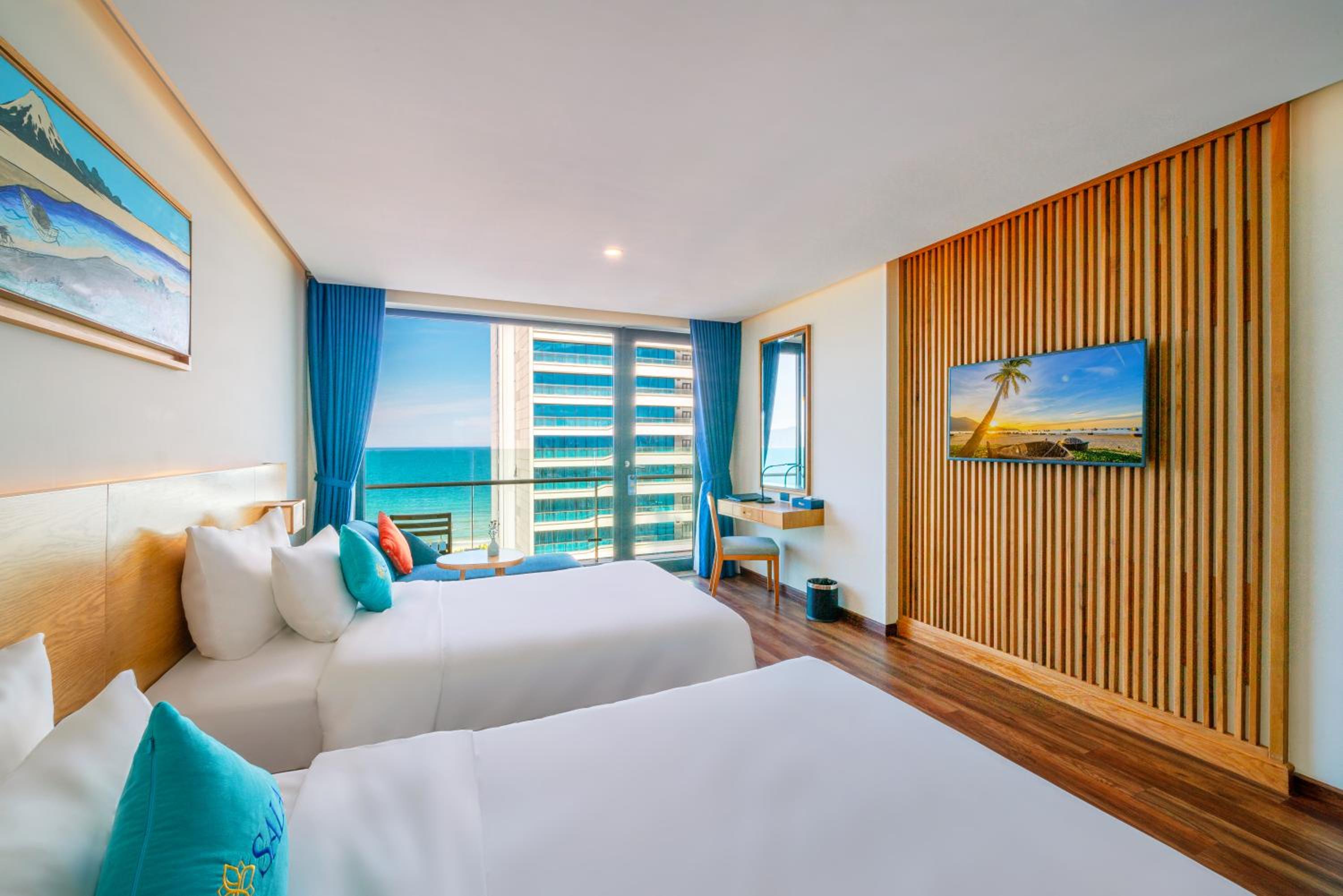 Special Offer - Deluxe Twin Room with Balcony and Sea View - Photo 10