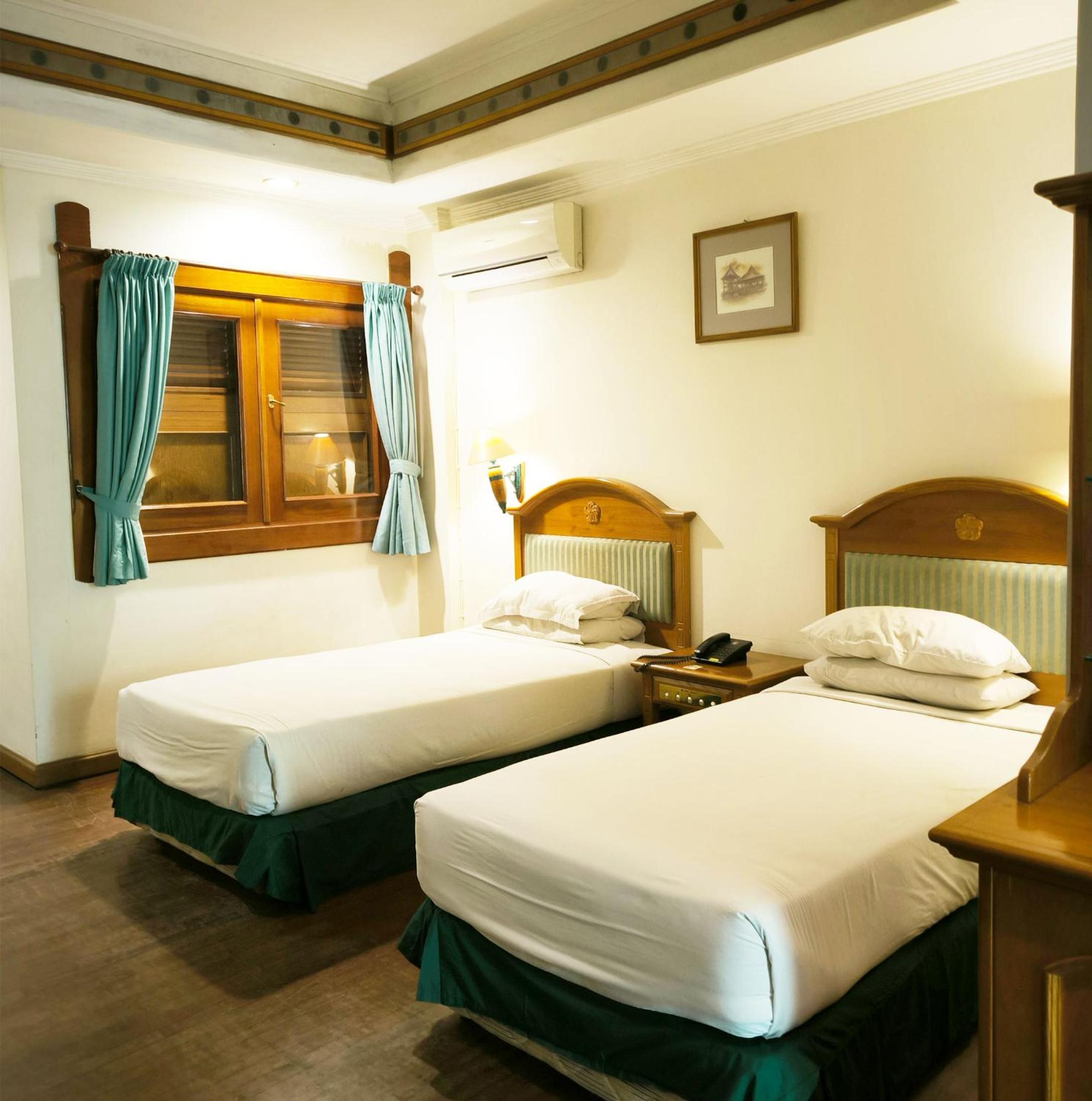 Deluxe Double or Twin Room
