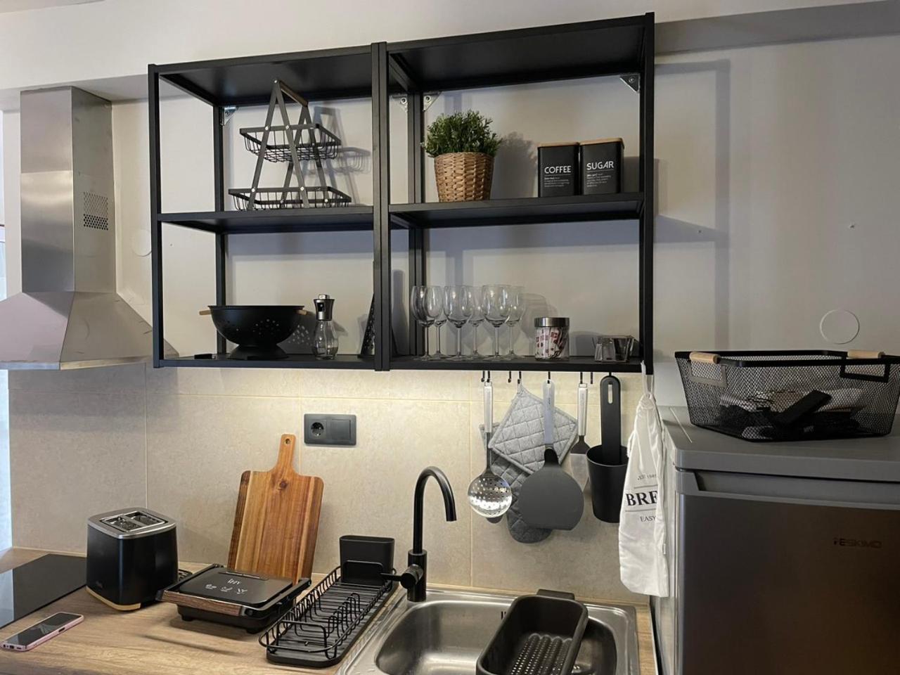 One-Bedroom Apartment - Photo 52