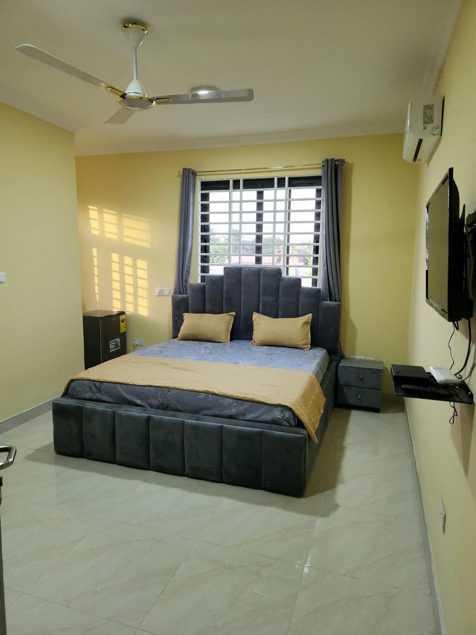 Three-Bedroom Villa photo 3
