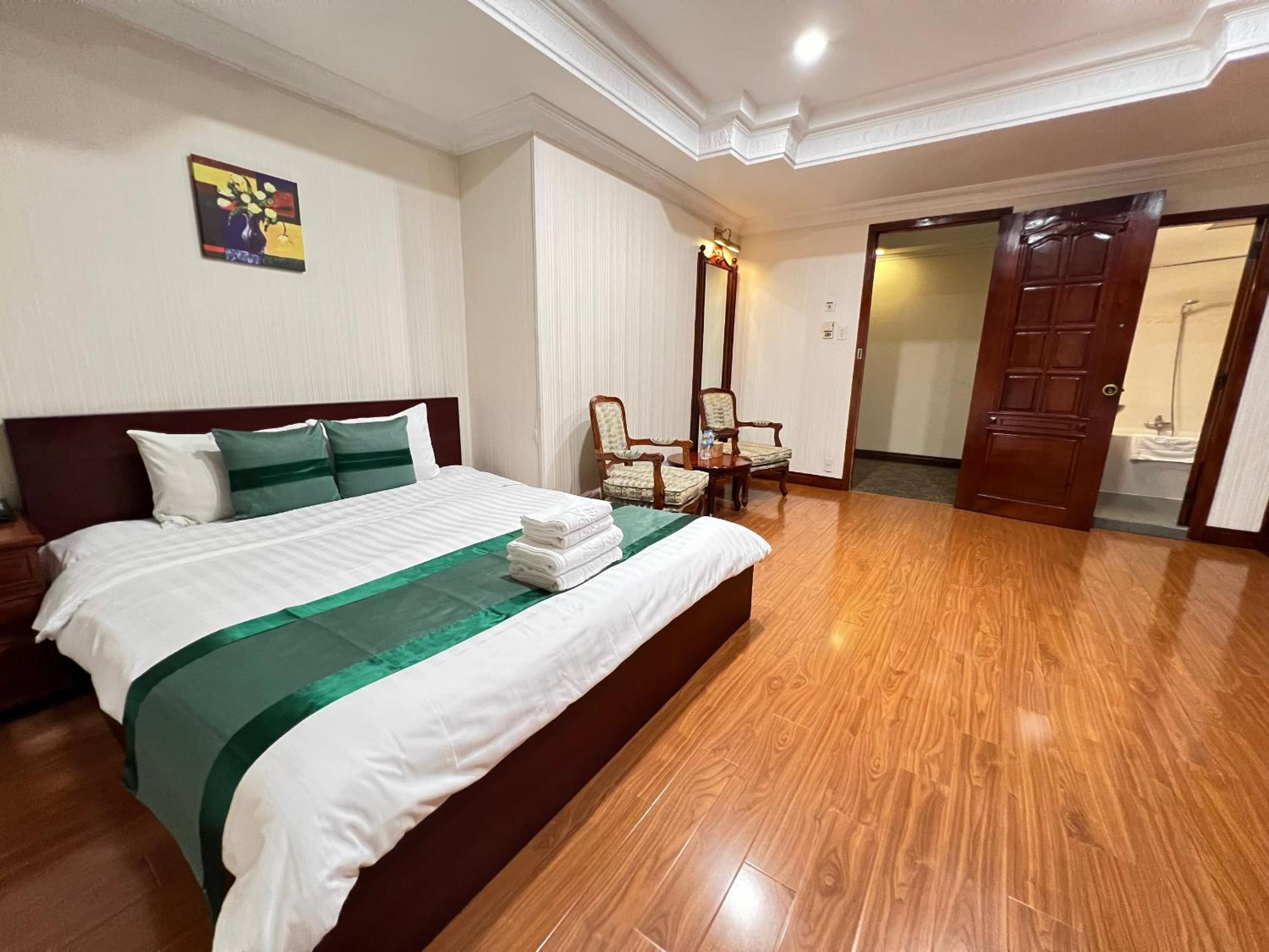 Suite with River View