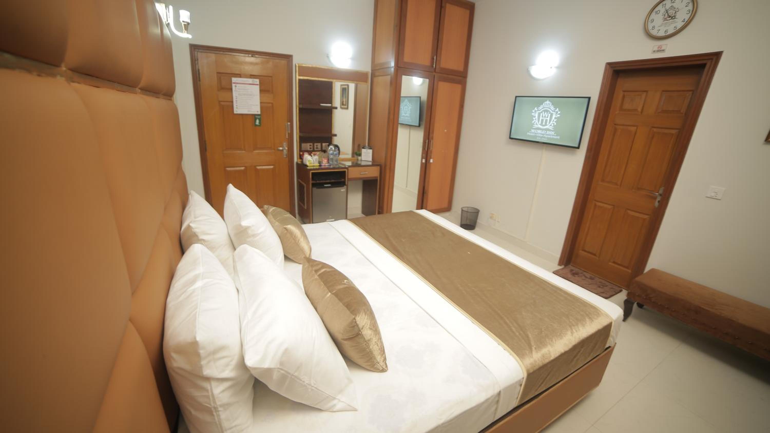 Deluxe Double Room photo 2