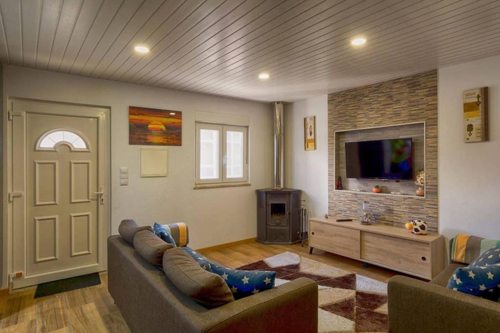 Two-Bedroom House photo 3