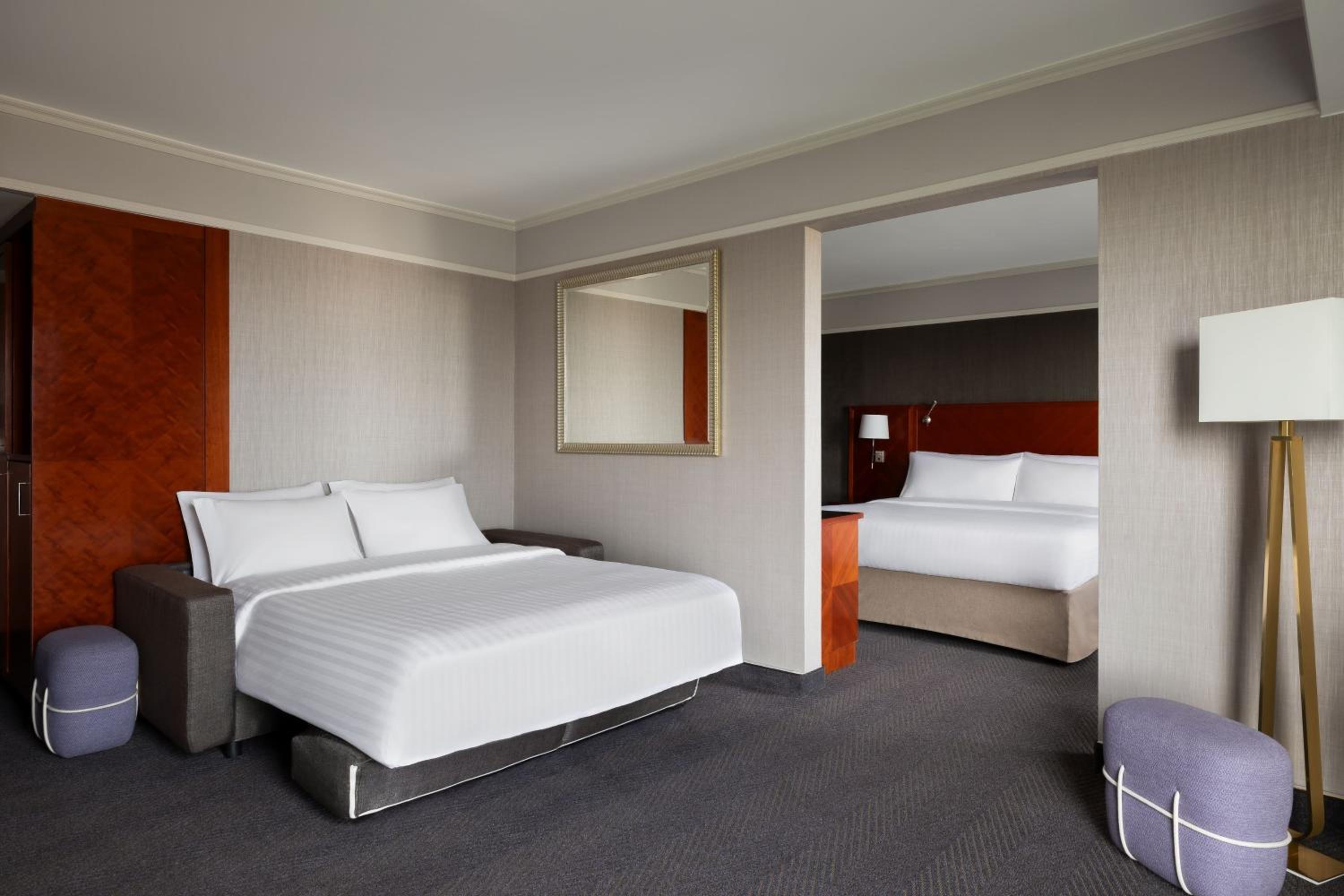 Junior King Suite