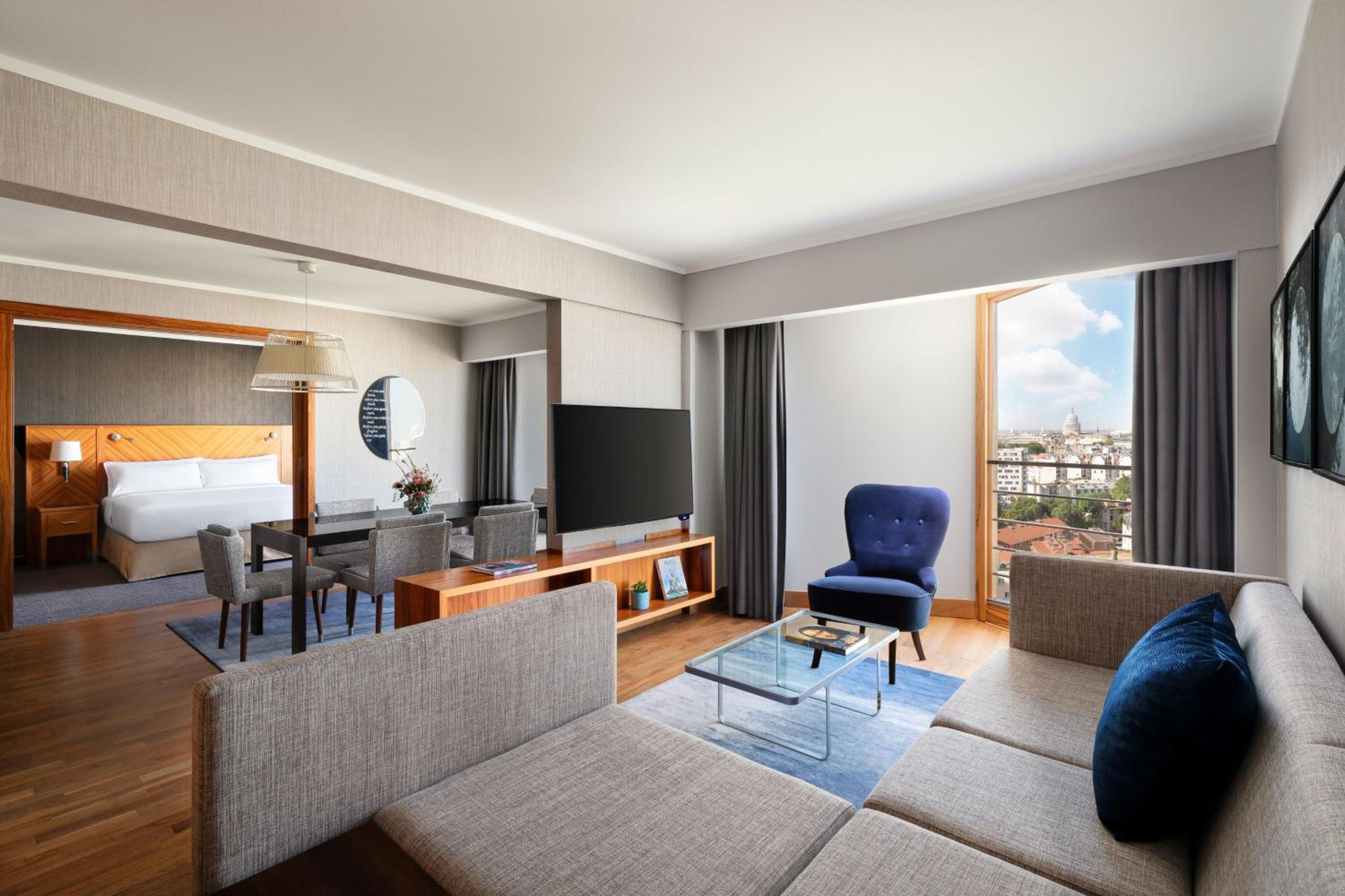 Hemingway Suite, 1 King, WIFI