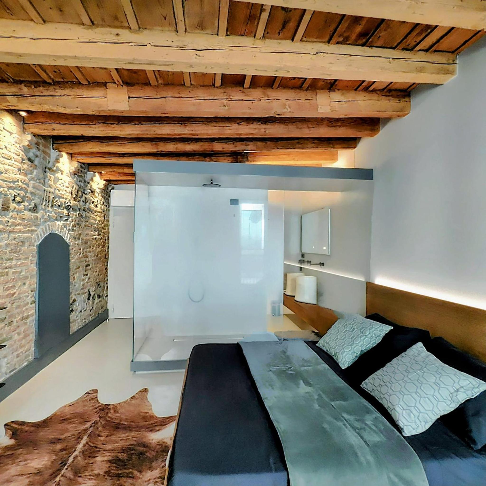Junior Suite with Balcony photo 3