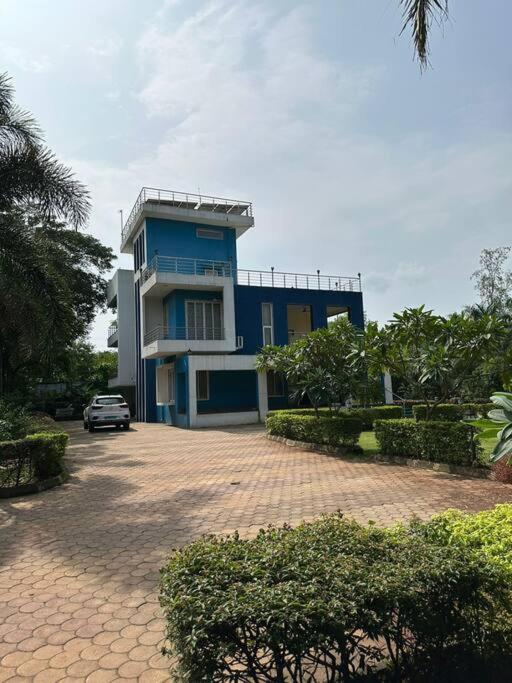 Villa photo 2