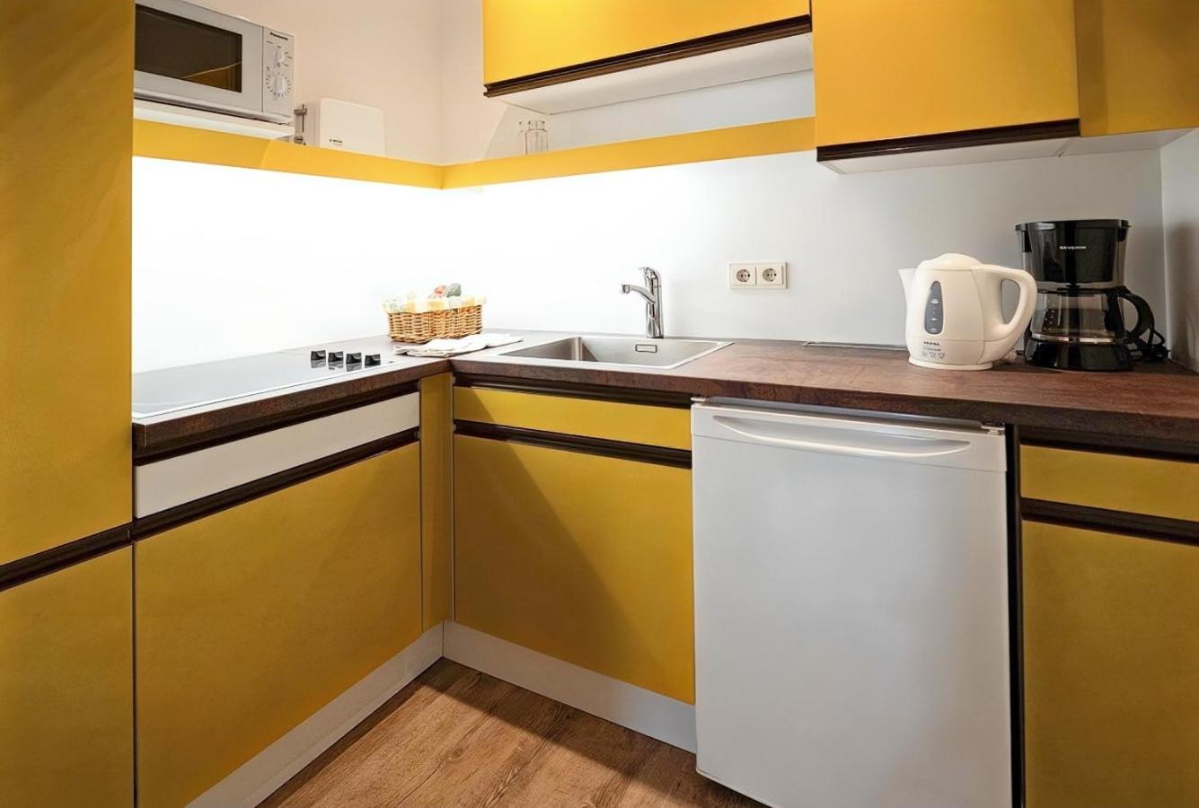 Standard Double Suite - Photo 11