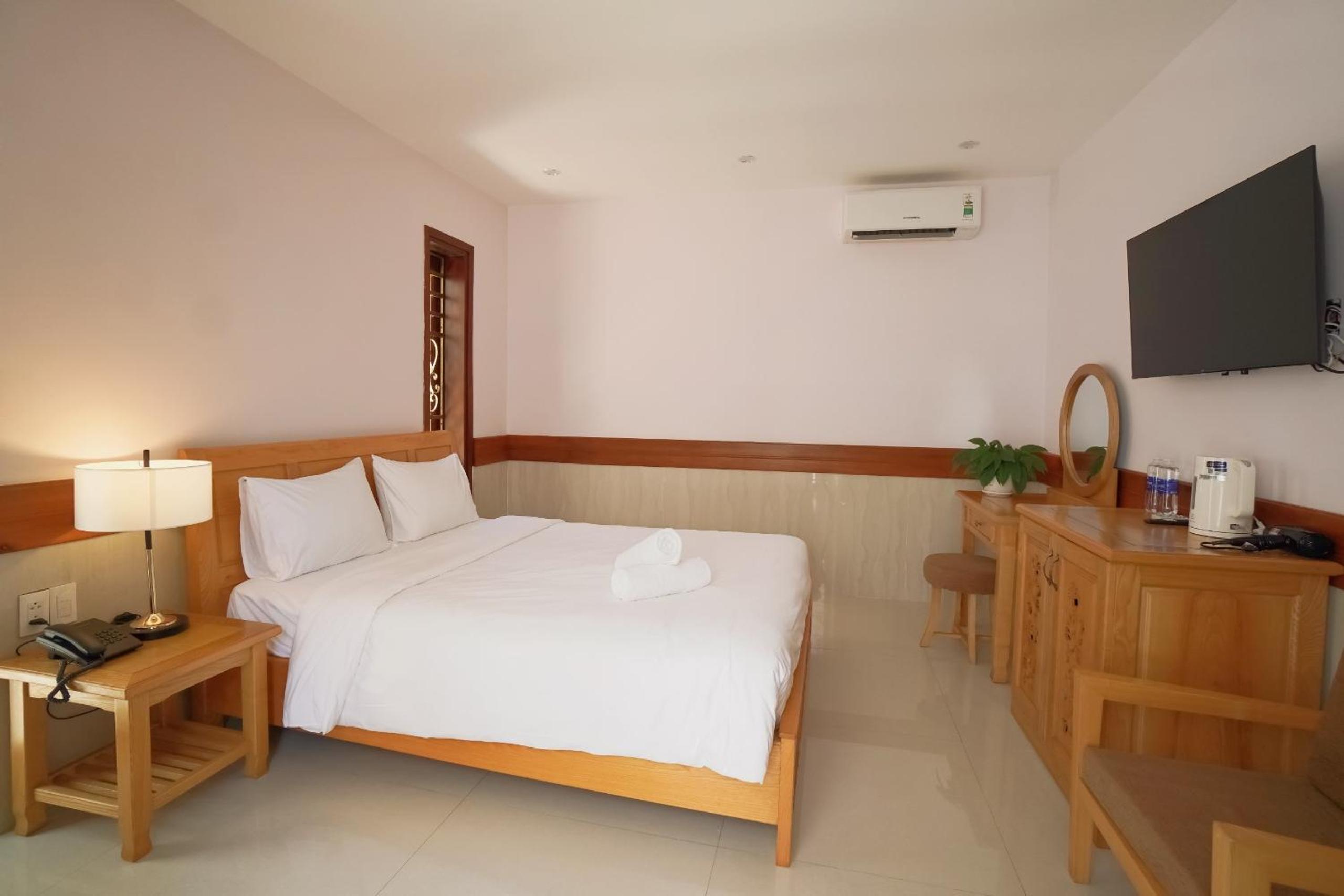 King Suite with Balcony