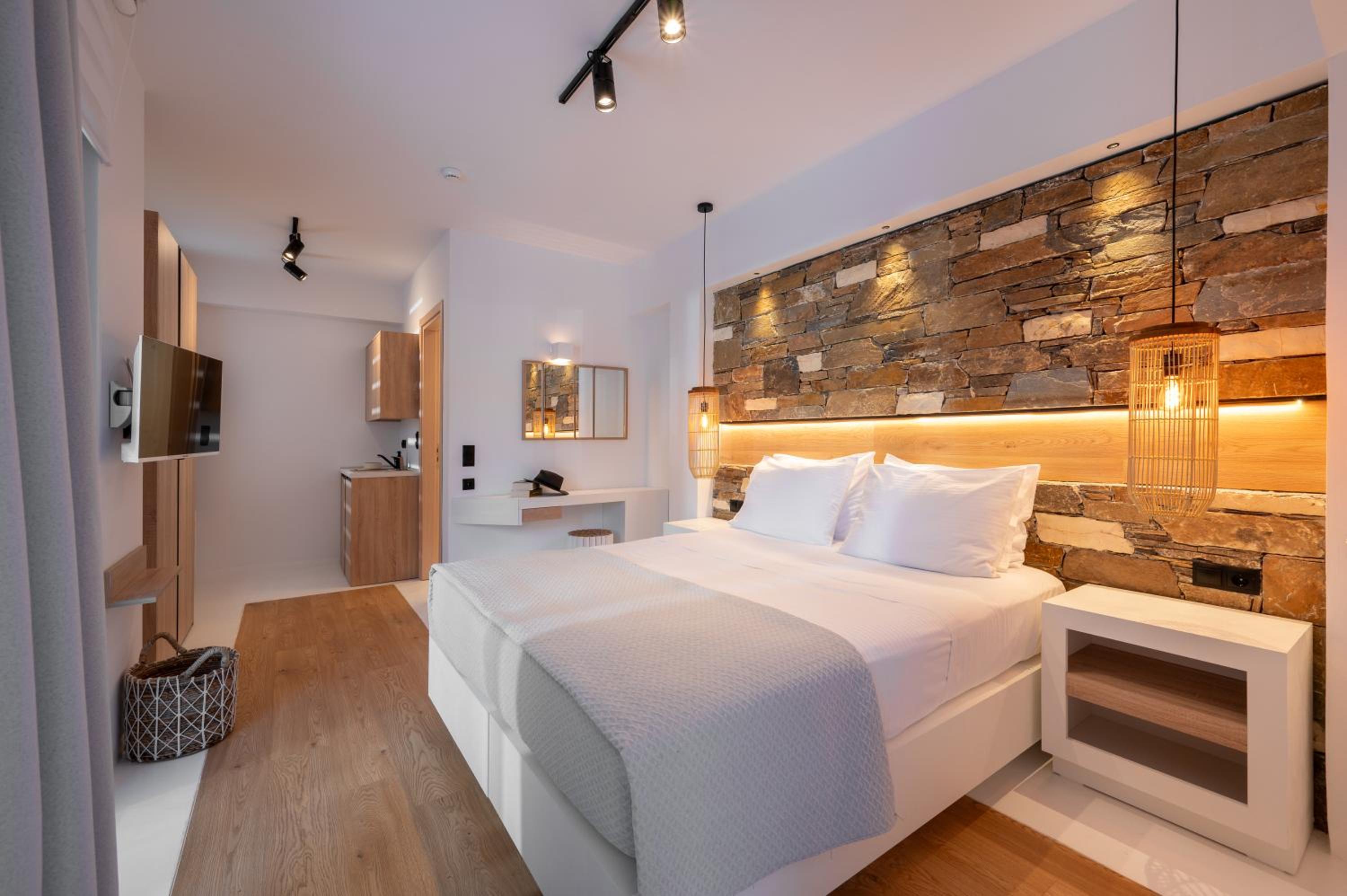 Deluxe Double or Twin Room with Sea View photo 1
