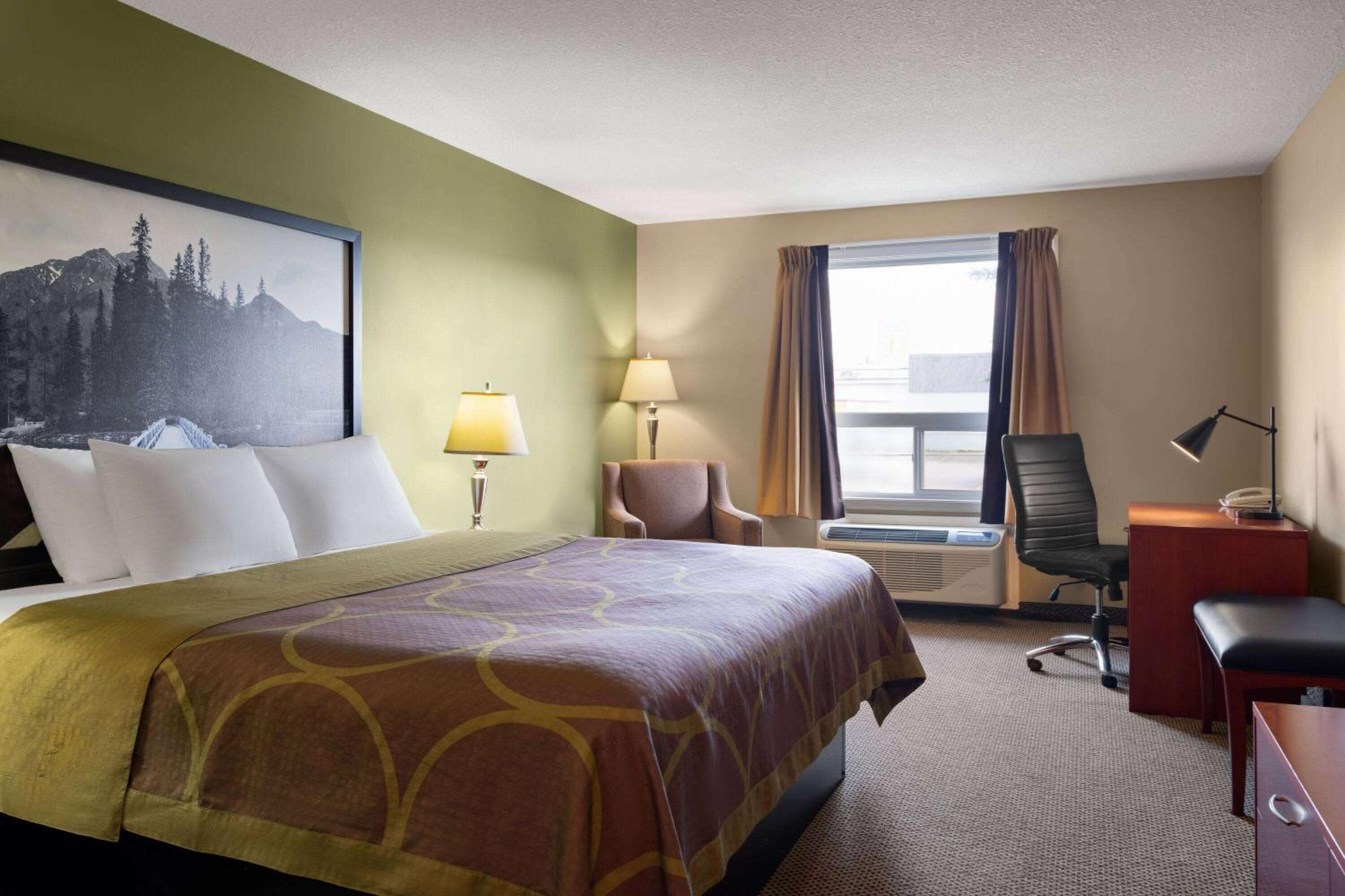 King Room - Non-Smoking - Photo 1