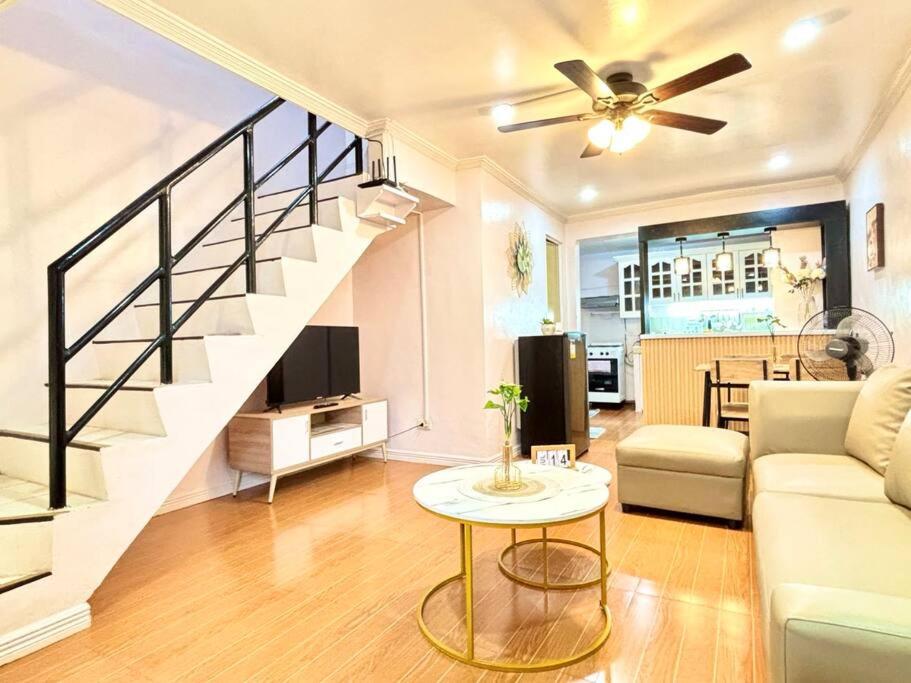 Two-Bedroom Deluxe Apartment with Balcony photo 1